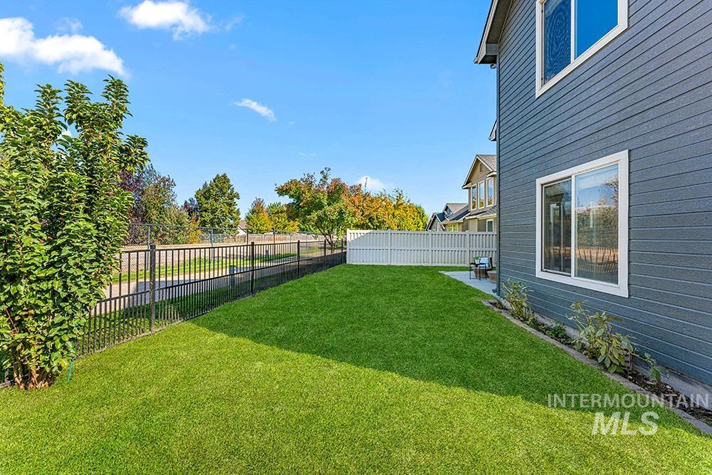 1708 E Sagemoor Dr, Meridian, Idaho 83642, 4 Bedrooms, 2.5 Bathrooms, Residential For Sale, Price $498,000, 98971151