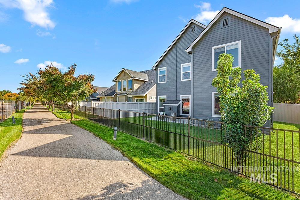 1708 E Sagemoor Dr, Meridian, Idaho 83642, 4 Bedrooms, 2.5 Bathrooms, Residential For Sale, Price $498,000, 98971151