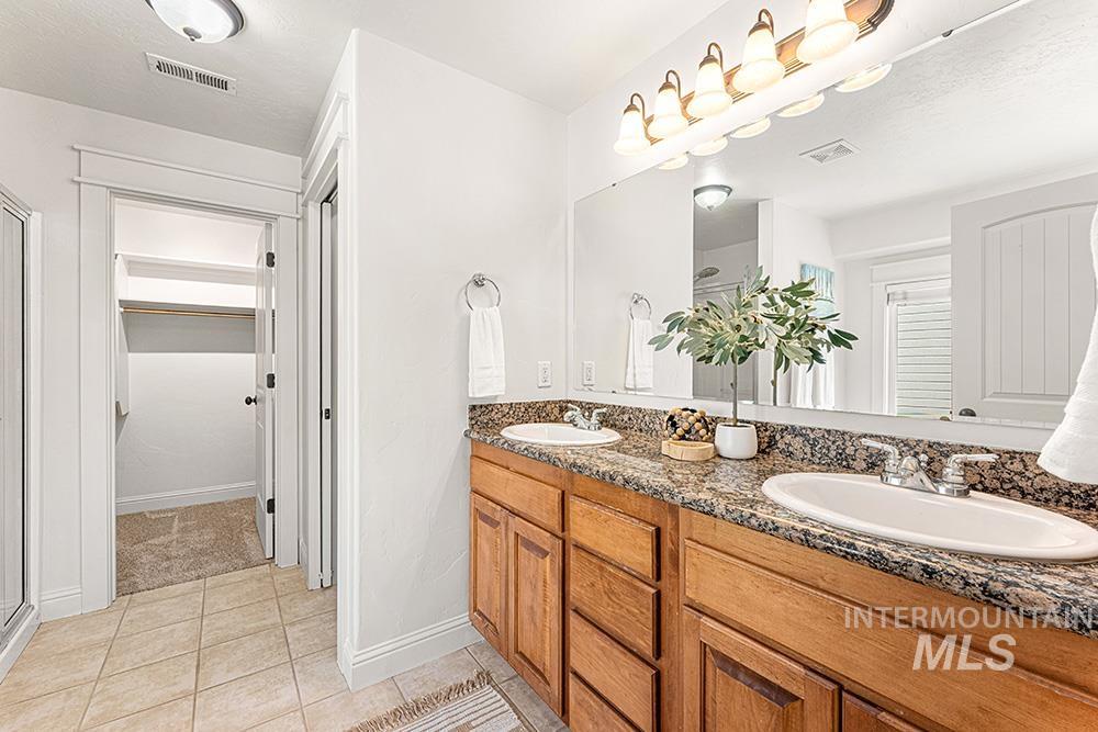 1708 E Sagemoor Dr, Meridian, Idaho 83642, 4 Bedrooms, 2.5 Bathrooms, Residential For Sale, Price $498,000, 98971151