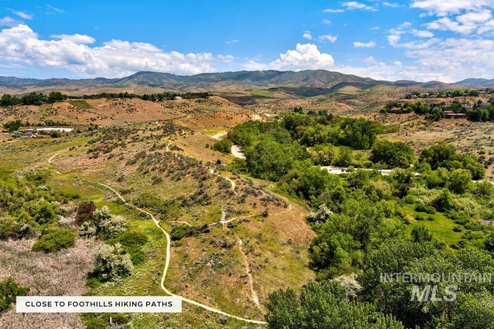 419 W Village Ln, Boise, Idaho 83702, 2 Bedrooms, 1 Bathroom, Residential For Sale, Price $350,000, 98971152