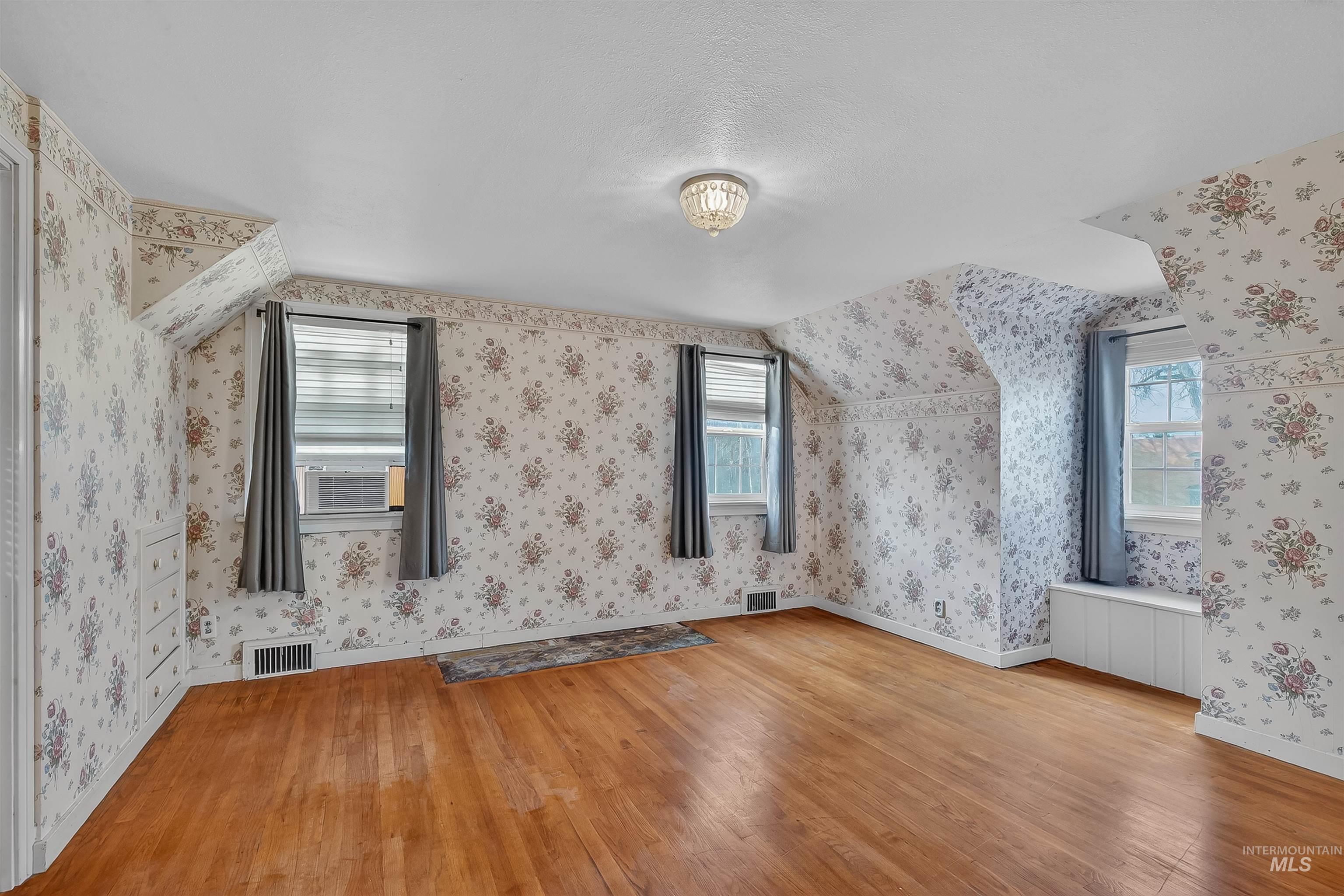 705 6th Street, Lewiston, Idaho 83501, 4 Bedrooms, 2 Bathrooms, Residential For Sale, Price $415,000, 98971153