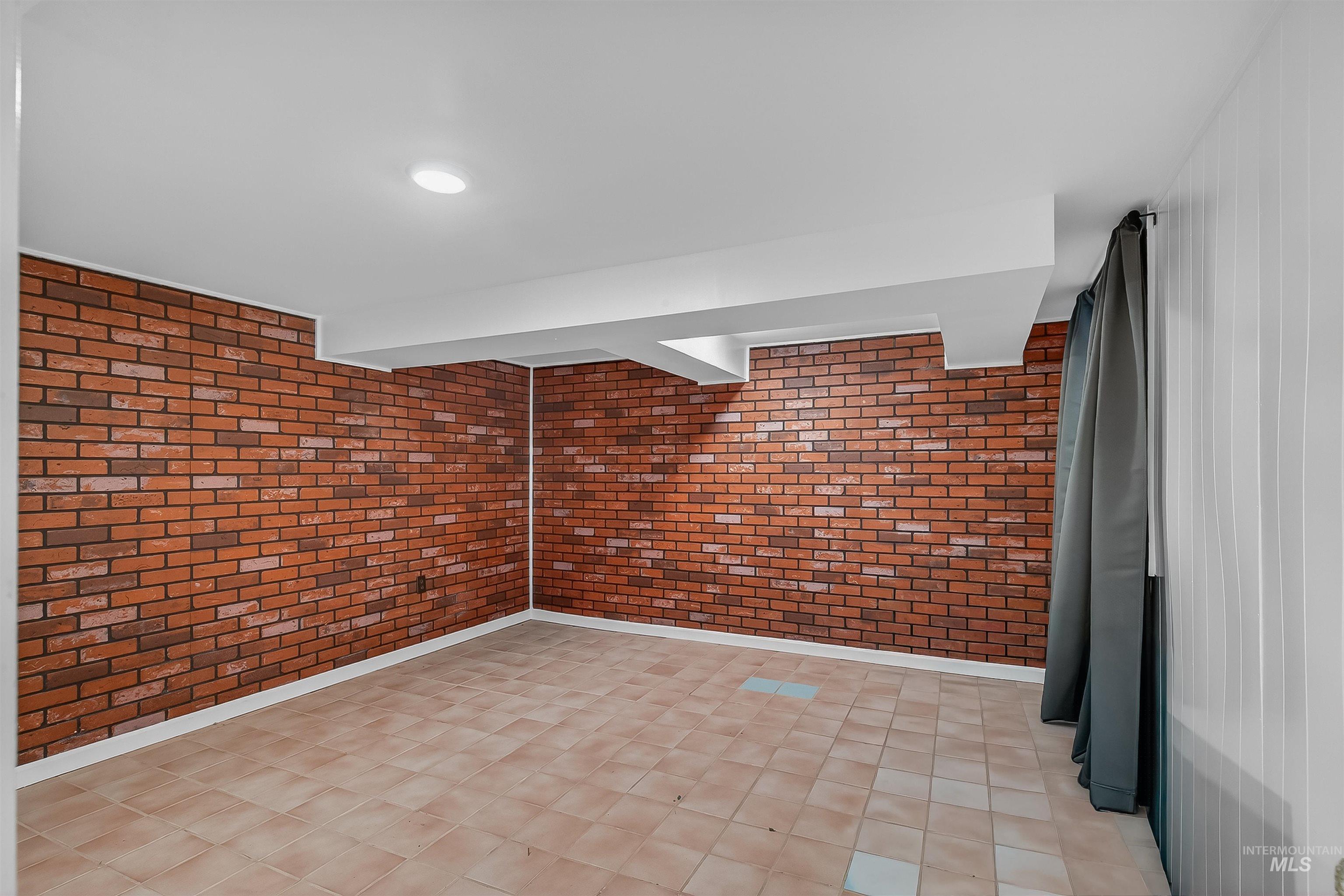 705 6th Street, Lewiston, Idaho 83501, 4 Bedrooms, 2 Bathrooms, Residential For Sale, Price $415,000, 98971153