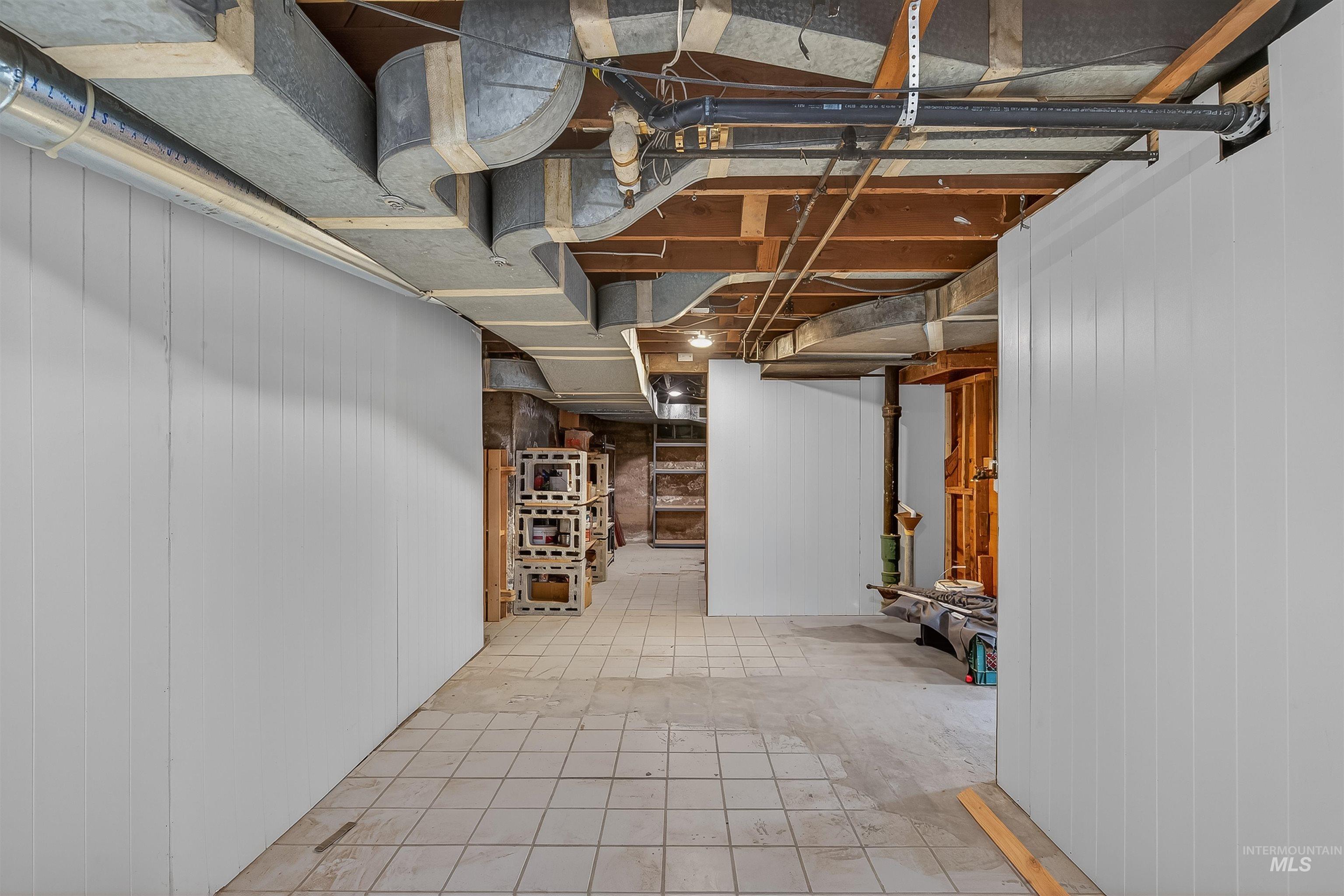 705 6th Street, Lewiston, Idaho 83501, 4 Bedrooms, 2 Bathrooms, Residential For Sale, Price $415,000, 98971153