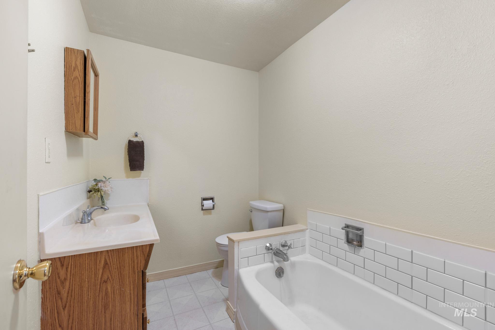 26433 Riverview Rd, Wilder, Idaho 83676, 4 Bedrooms, 3 Bathrooms, Residential For Sale, Price $525,000, 98971154