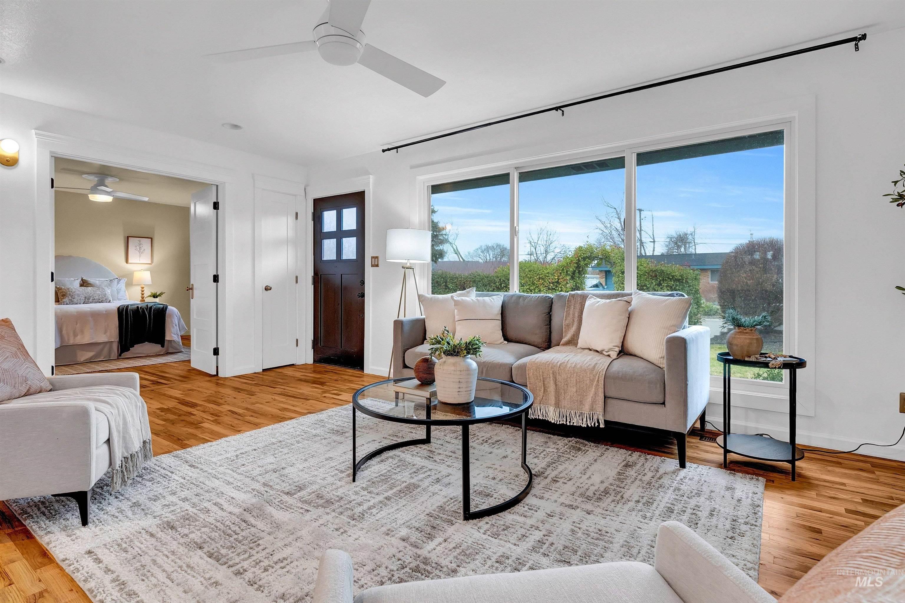 6709 W Newman Street, Boise, Idaho 83704-6137, 3 Bedrooms, 2 Bathrooms, Residential For Sale, Price $575,000, 98971156