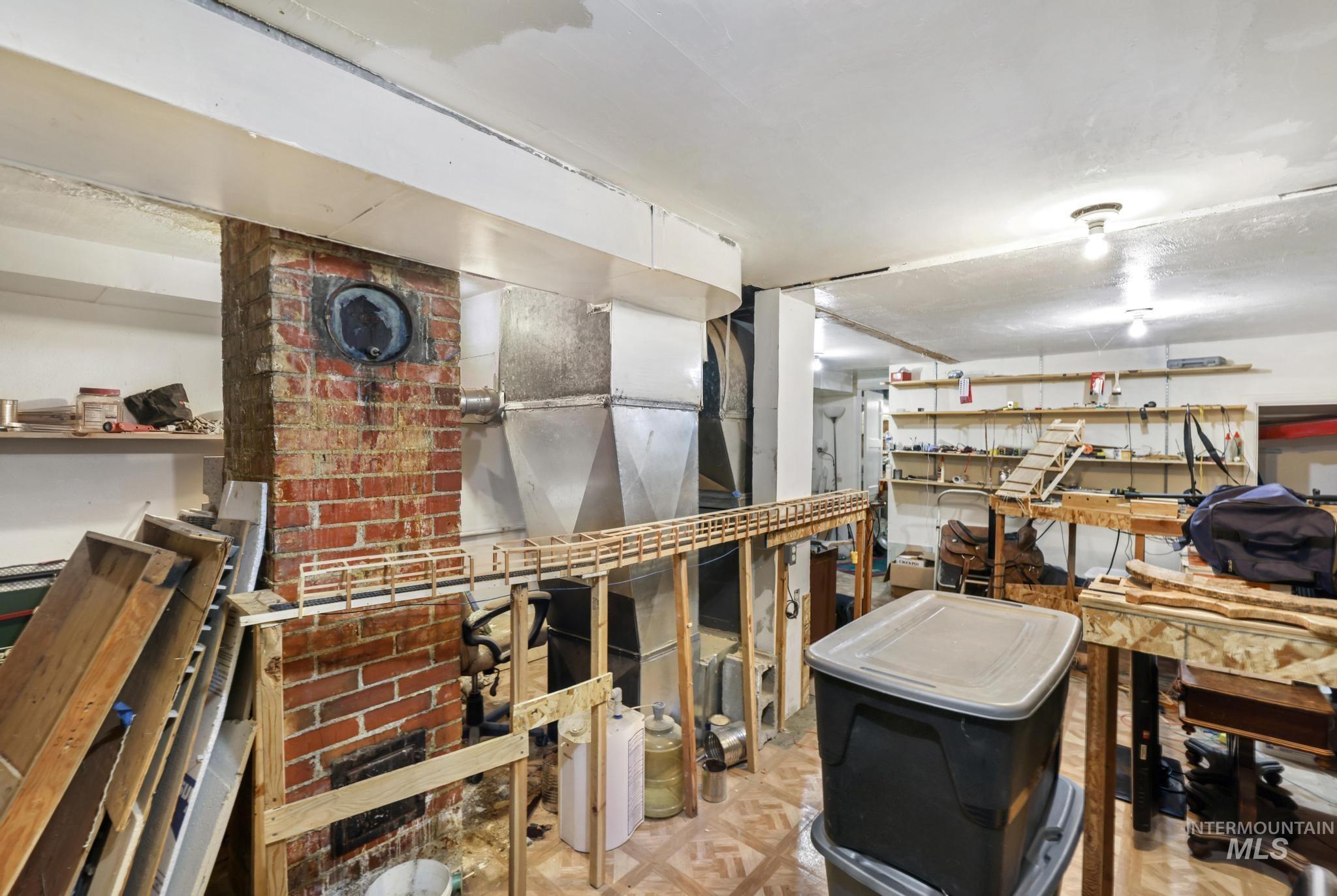 View of miscellaneous room