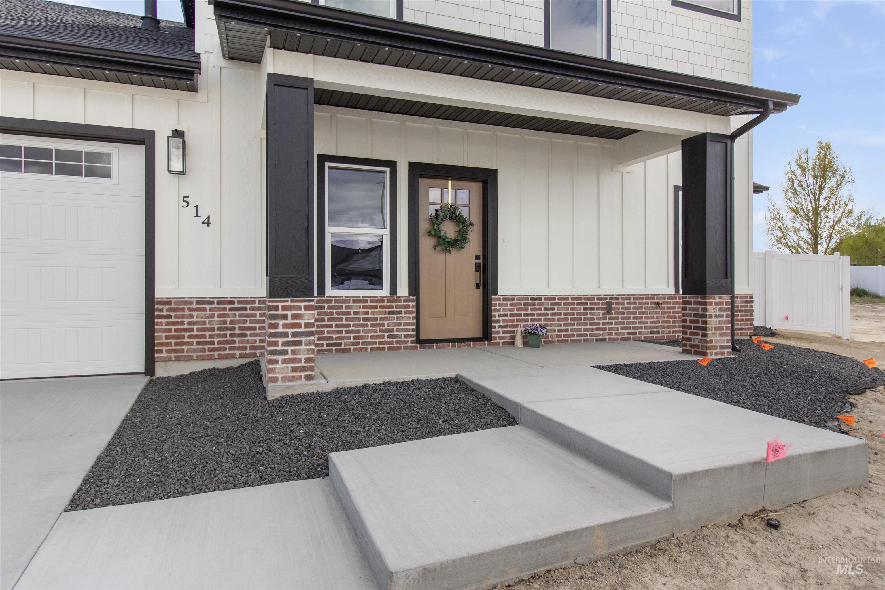 514 Full Moon Way, Twin Falls, Idaho 83301, 3 Bedrooms, 2.5 Bathrooms, Residential For Sale, Price $695,000, 98971168