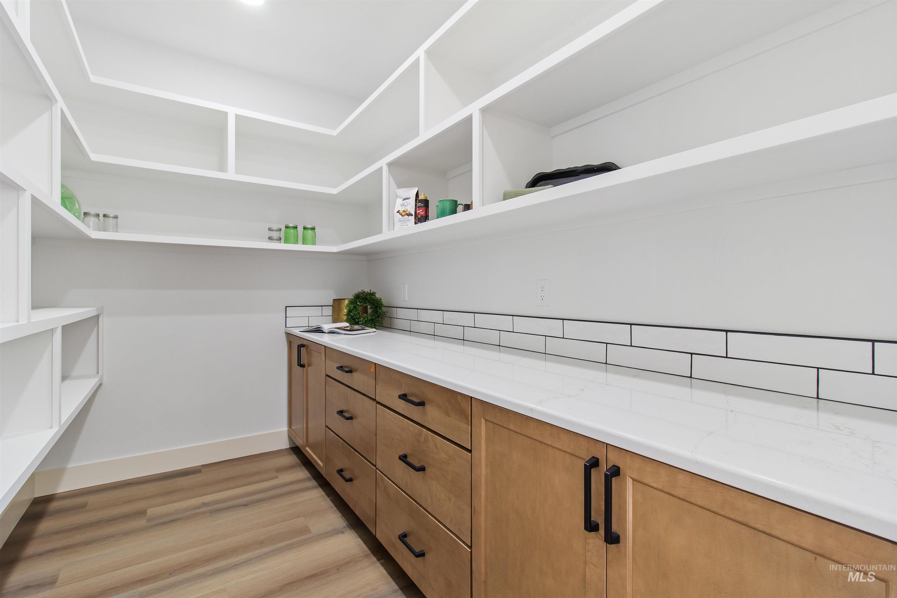 514 Full Moon Way, Twin Falls, Idaho 83301, 3 Bedrooms, 2.5 Bathrooms, Residential For Sale, Price $695,000, 98971168