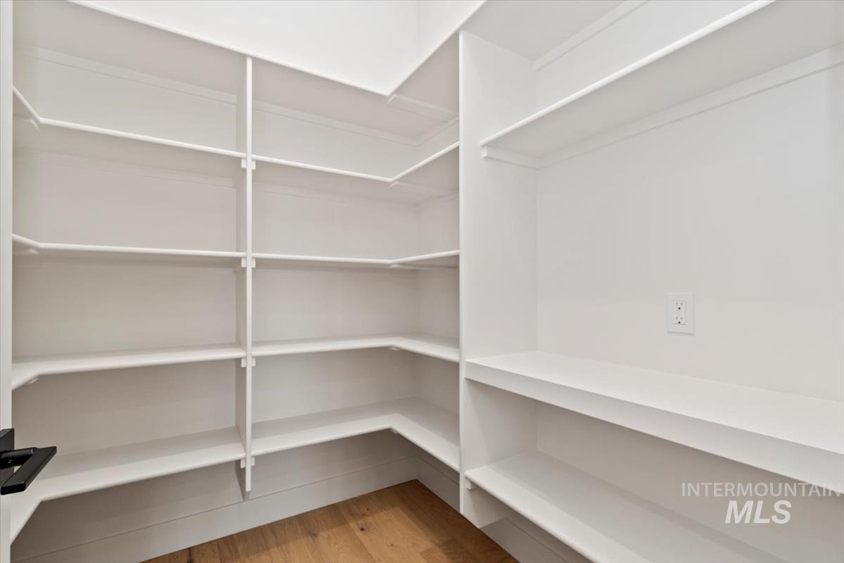 2107 E Blakehurst St, Kuna, Idaho 83634, 4 Bedrooms, 3.5 Bathrooms, Residential For Sale, Price $819,880,MLS 98971175