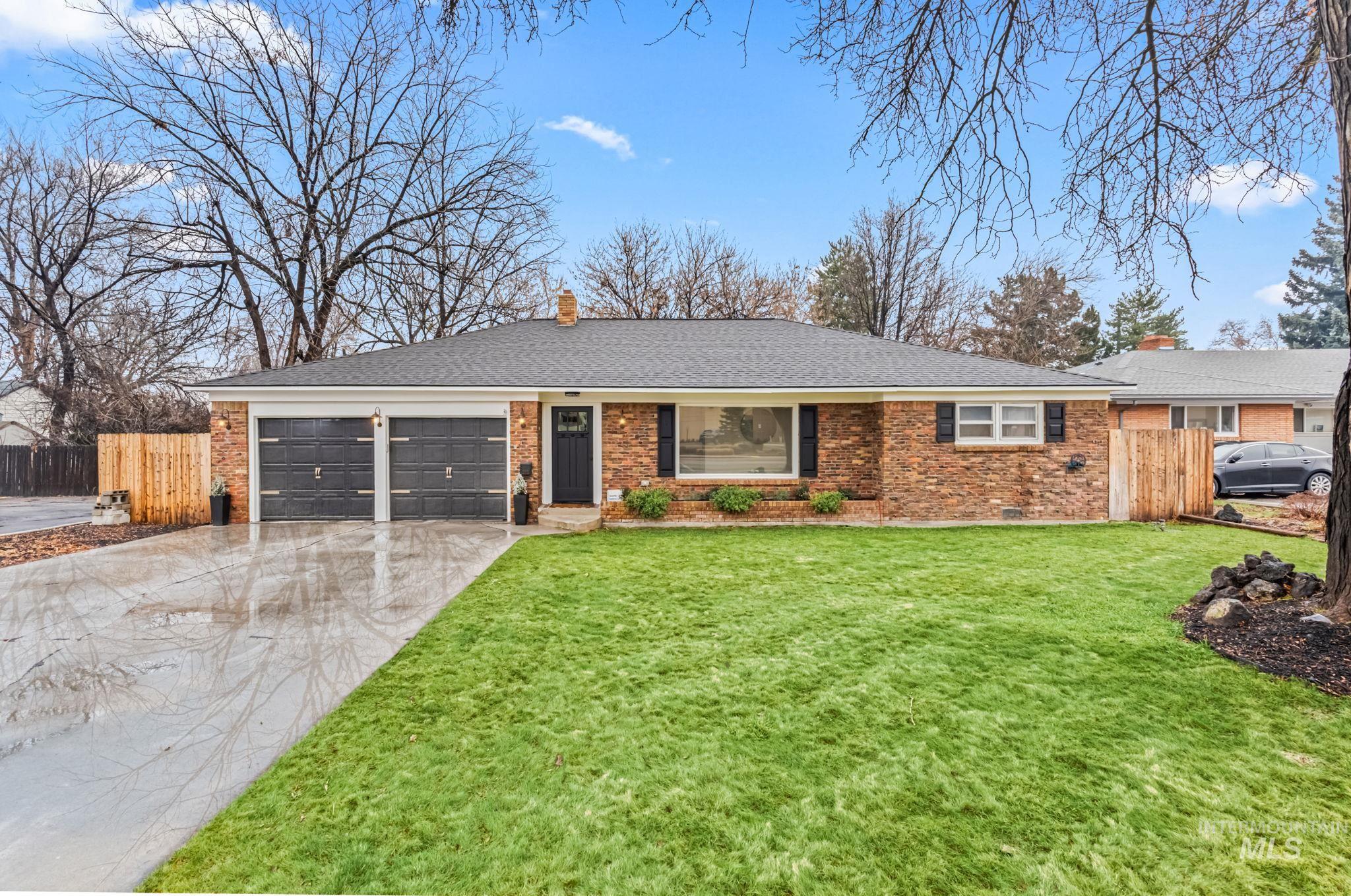 1715 S 10th Ave, Caldwell, Idaho 83605, 3 Bedrooms, 2 Bathrooms, Residential For Sale, Price $449,990, 98971177