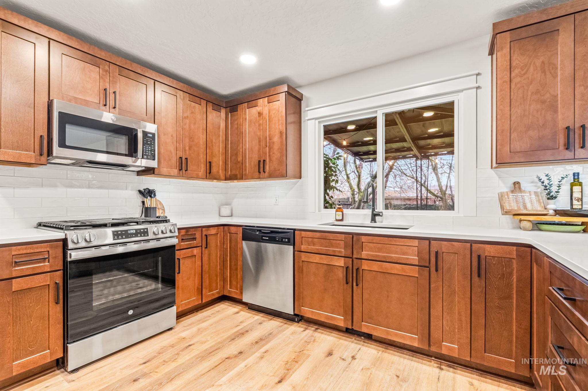 1715 S 10th Ave, Caldwell, Idaho 83605, 3 Bedrooms, 2 Bathrooms, Residential For Sale, Price $449,990, 98971177