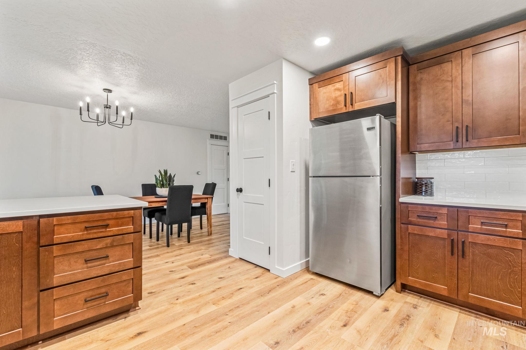 1715 S 10th Ave, Caldwell, Idaho 83605, 3 Bedrooms, 2 Bathrooms, Residential For Sale, Price $449,990, 98971177