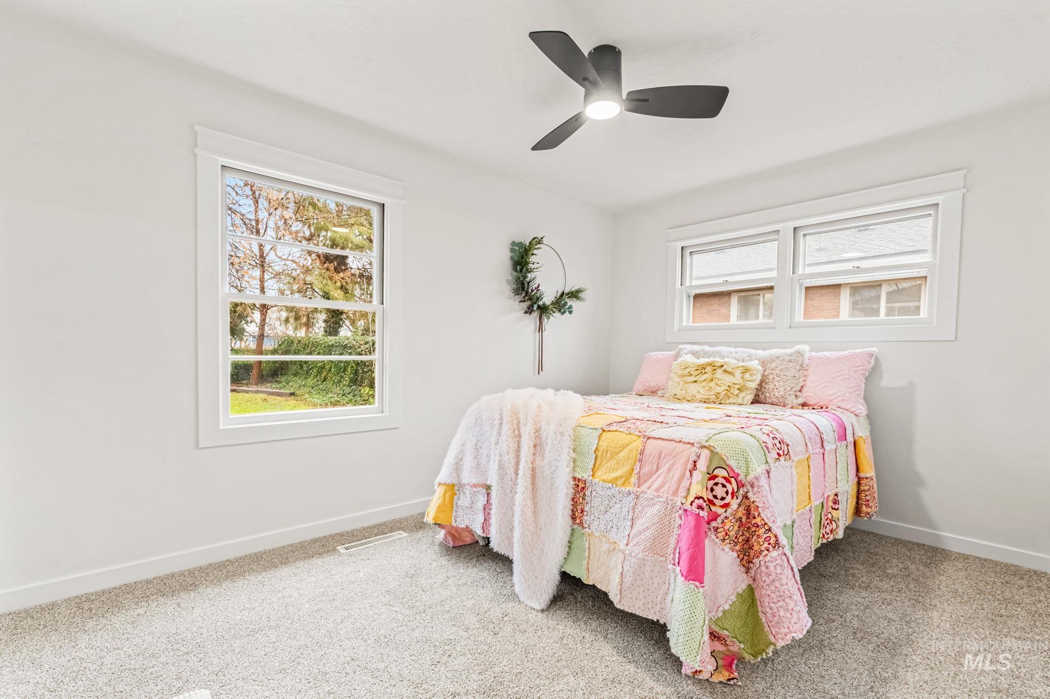 1715 S 10th Ave, Caldwell, Idaho 83605, 3 Bedrooms, 2 Bathrooms, Residential For Sale, Price $449,990, 98971177