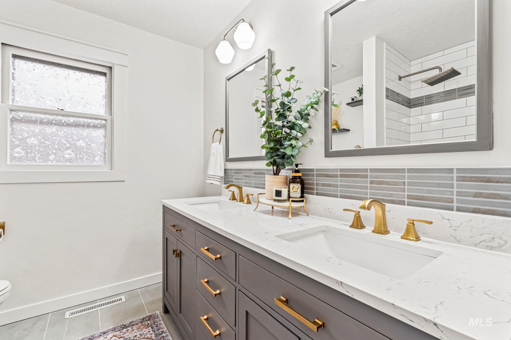 1715 S 10th Ave, Caldwell, Idaho 83605, 3 Bedrooms, 2 Bathrooms, Residential For Sale, Price $449,990, 98971177