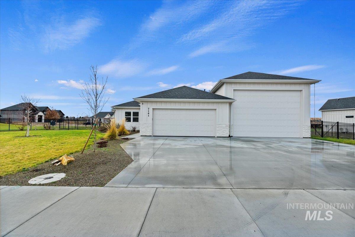 7141 E Merlin Hawk Ct, Nampa, Idaho 83686, 4 Bedrooms, 3 Bathrooms, Residential For Sale, Price $940,000, 98971178