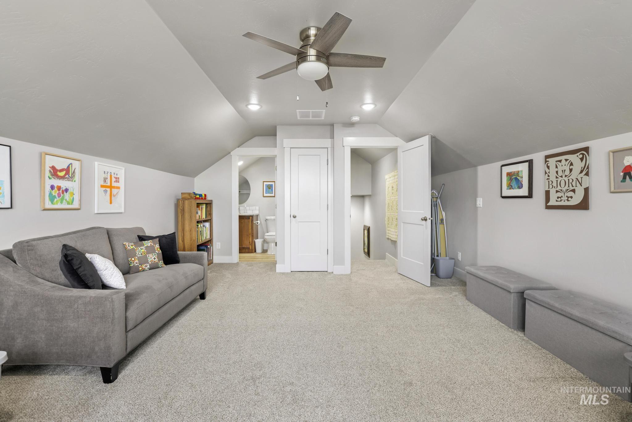 3319 E 3818 N, Kimberly, Idaho 83341-5337, 4 Bedrooms, 3 Bathrooms, Residential For Sale, Price $780,000, 98971180