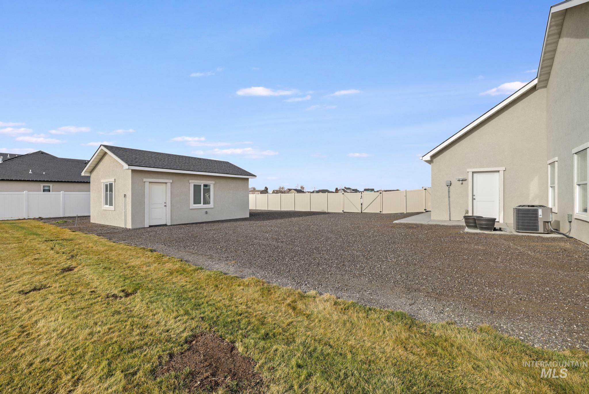 3319 E 3818 N, Kimberly, Idaho 83341-5337, 4 Bedrooms, 3 Bathrooms, Residential For Sale, Price $780,000, 98971180