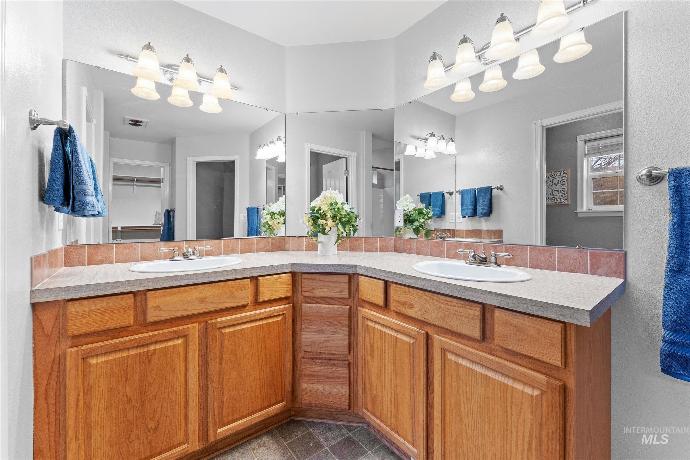 2407 Stormy Mountain Pl, Mountain Home, Idaho 83647, 3 Bedrooms, 2 Bathrooms, Residential For Sale, Price $410,000, 98971183