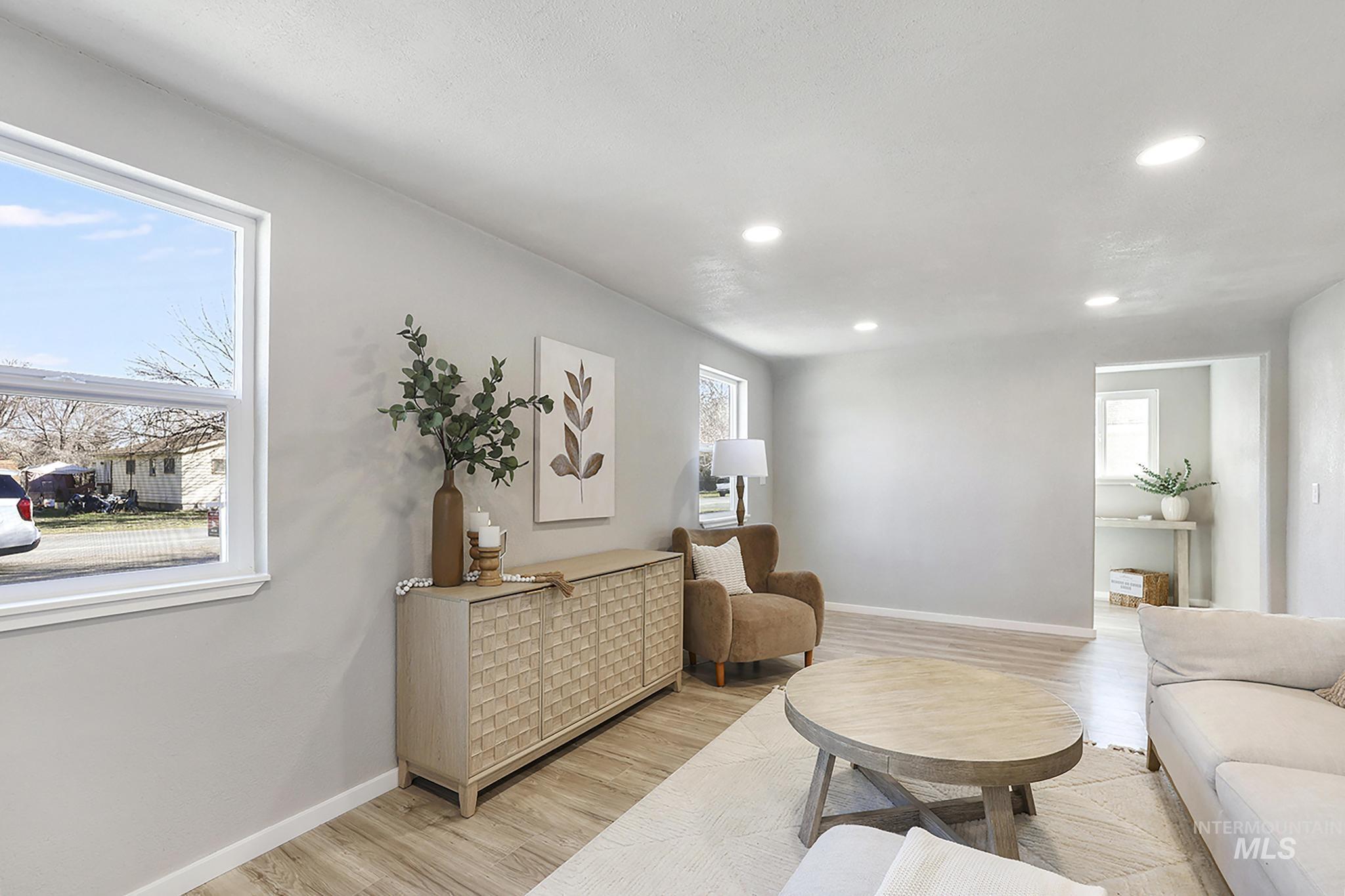 1033 Nevada St, Gooding, Idaho 83330, 3 Bedrooms, 1 Bathroom, Residential For Sale, Price $259,900,MLS 98971184