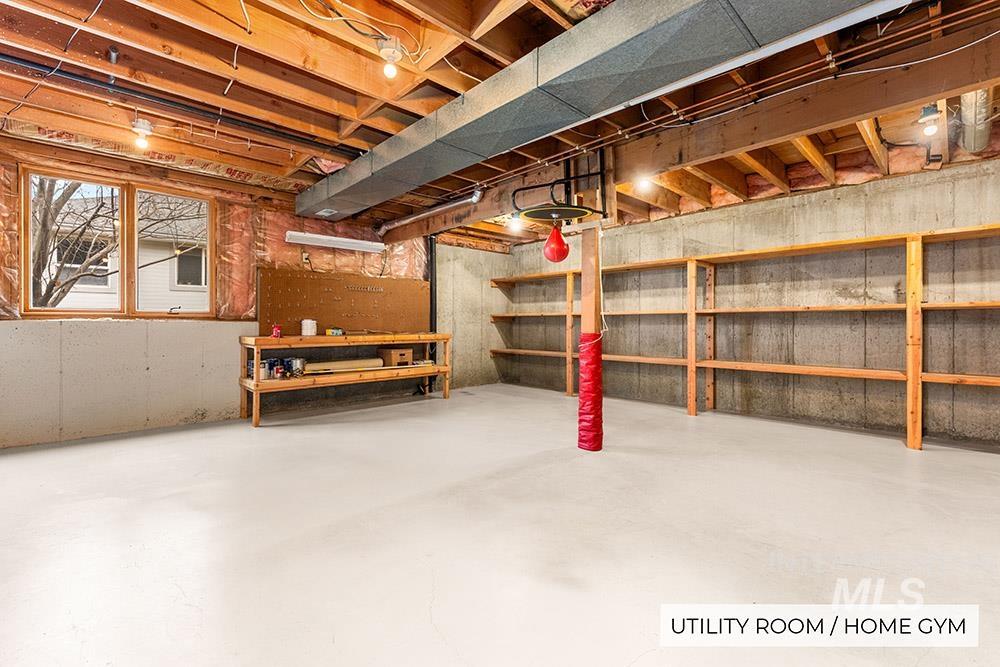 1062 E Harcourt Dr, Boise, Idaho 83702, 5 Bedrooms, 3.5 Bathrooms, Residential For Sale, Price $1,299,900, 98971186