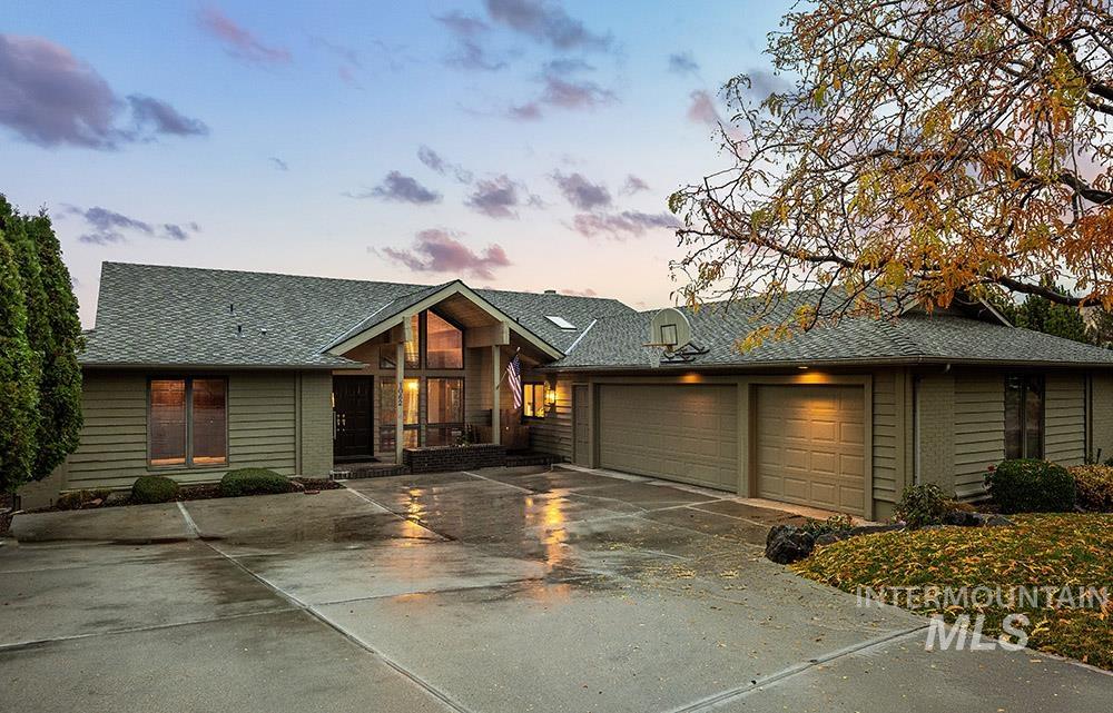 1062 E Harcourt Dr, Boise, Idaho 83702, 5 Bedrooms, 3.5 Bathrooms, Residential For Sale, Price $1,299,900, 98971186