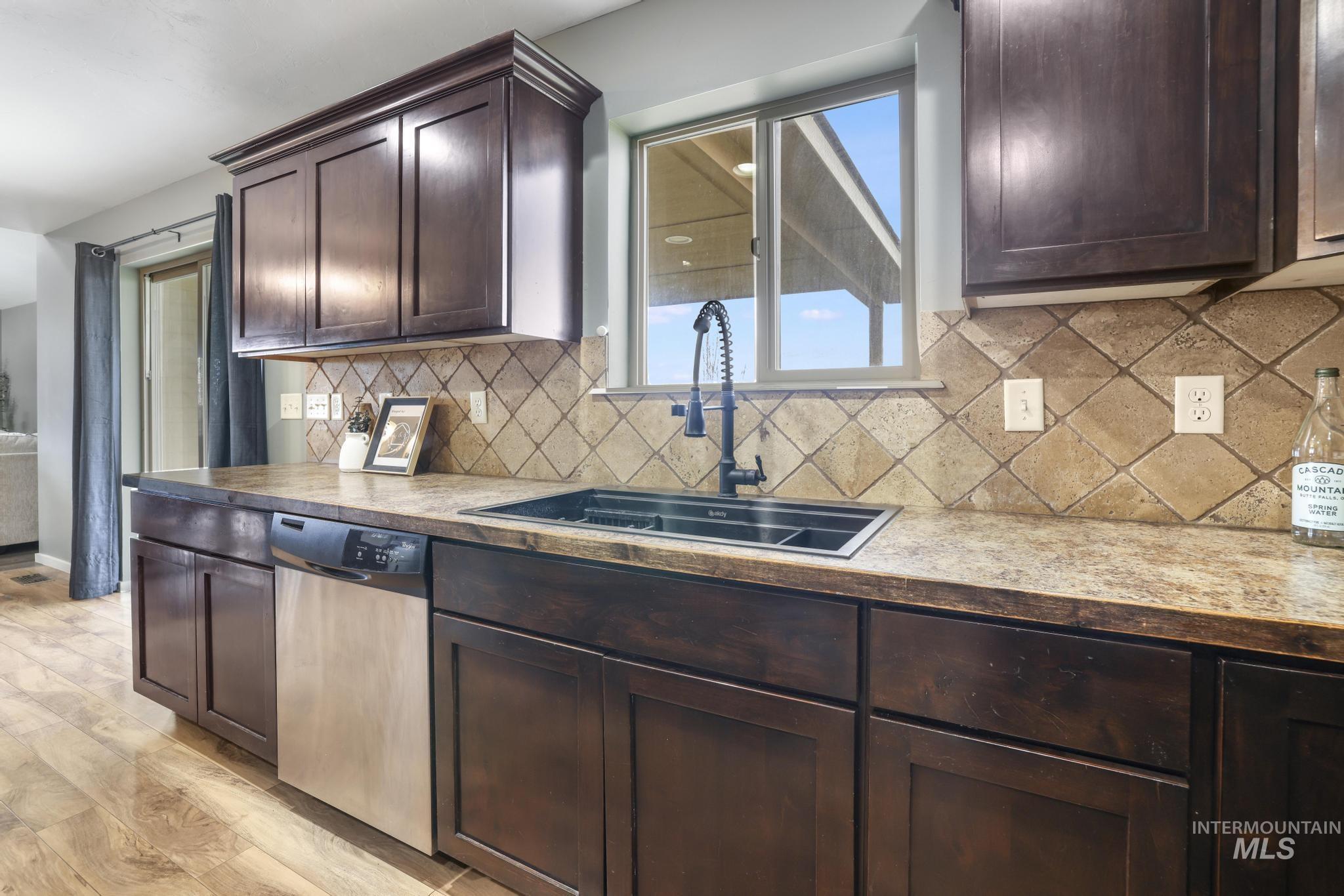 3704 E 3770 N, Kimberly, Idaho 83341, 3 Bedrooms, 2.5 Bathrooms, Residential For Sale, Price $475,000, 98971192