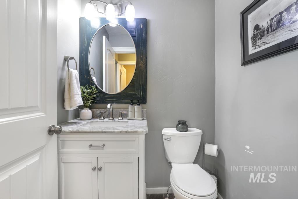 3704 E 3770 N, Kimberly, Idaho 83341, 3 Bedrooms, 2.5 Bathrooms, Residential For Sale, Price $475,000,MLS 98971192