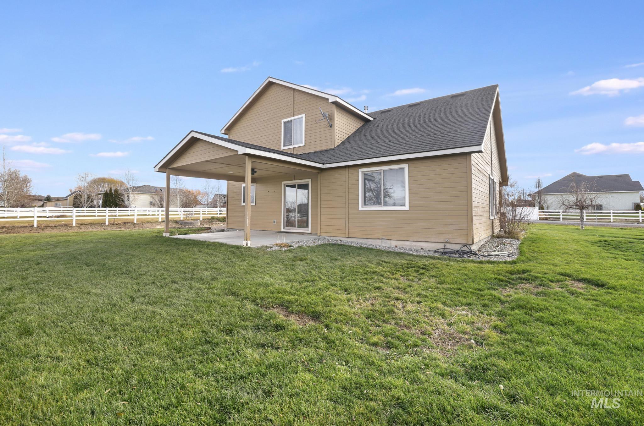 3704 E 3770 N, Kimberly, Idaho 83341, 3 Bedrooms, 2.5 Bathrooms, Residential For Sale, Price $475,000, 98971192