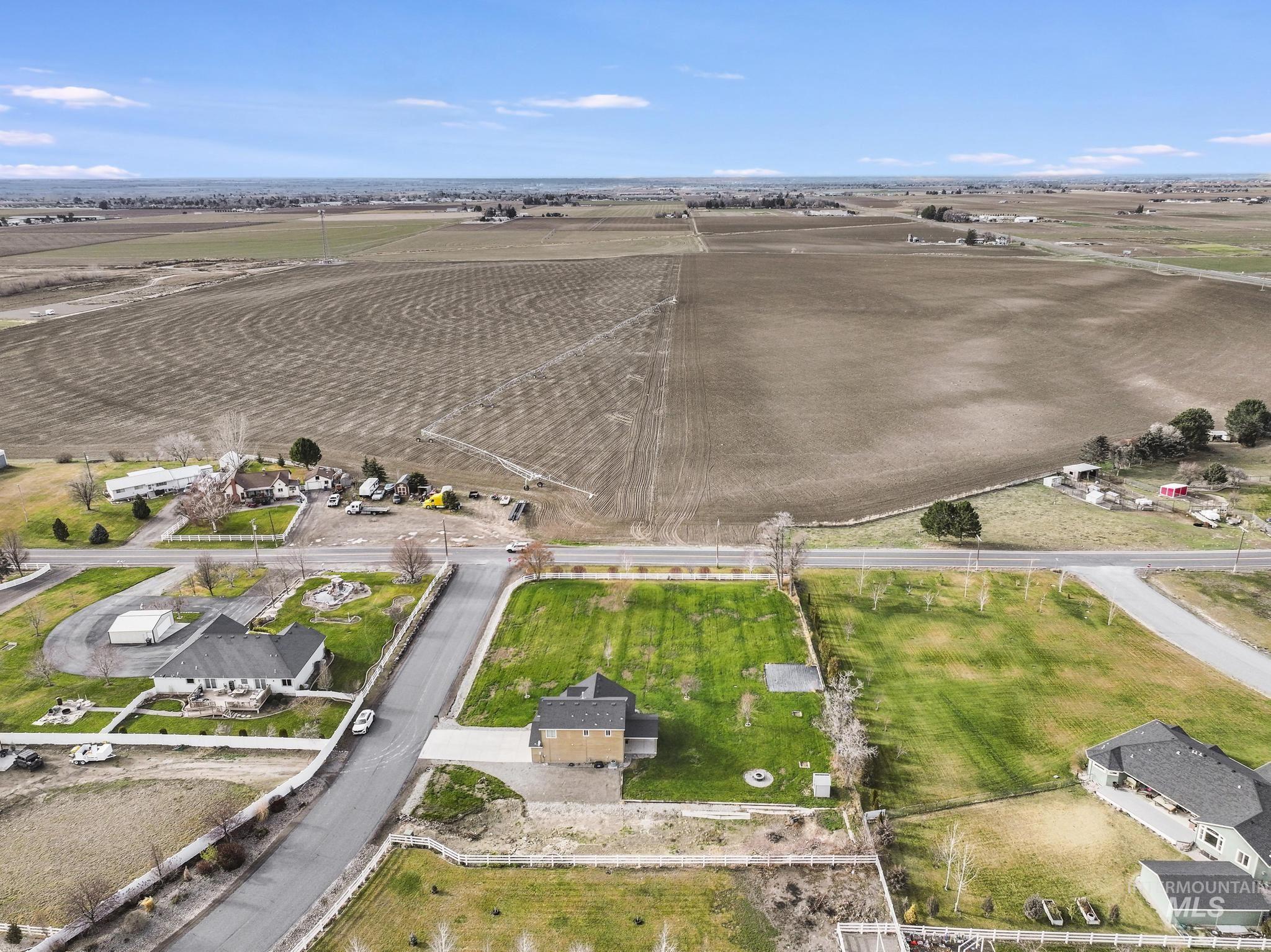 3704 E 3770 N, Kimberly, Idaho 83341, 3 Bedrooms, 2.5 Bathrooms, Residential For Sale, Price $475,000, 98971192