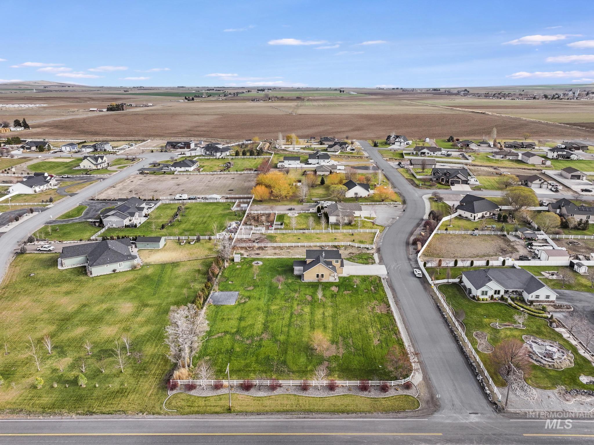 3704 E 3770 N, Kimberly, Idaho 83341, 3 Bedrooms, 2.5 Bathrooms, Residential For Sale, Price $475,000, 98971192