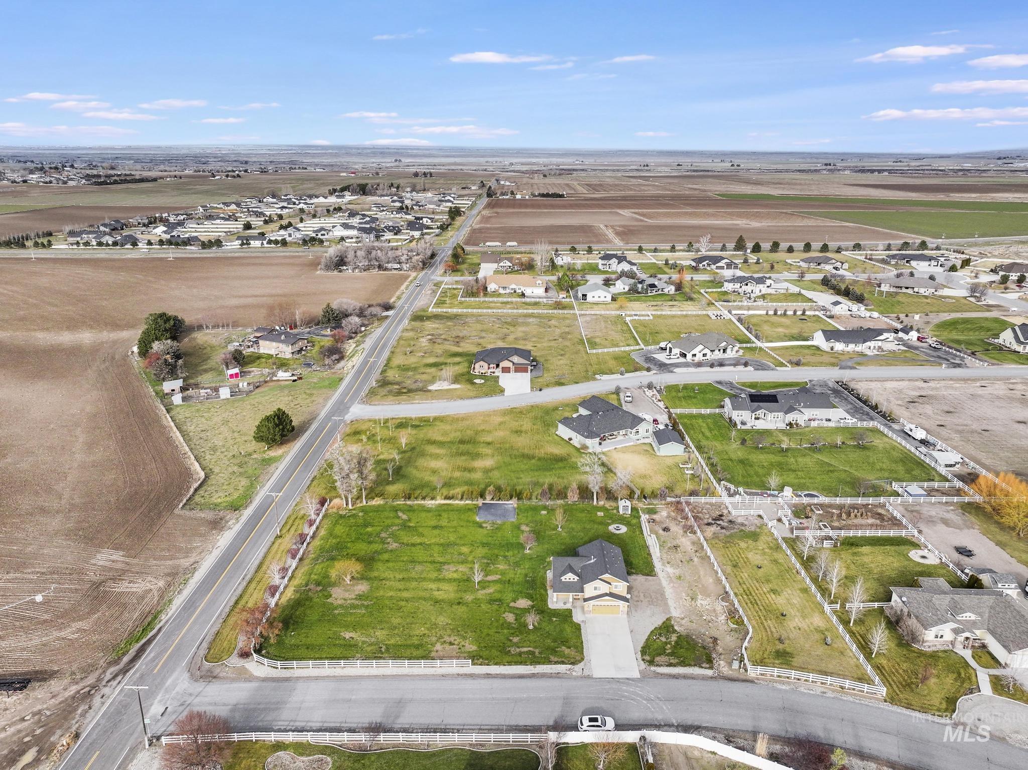 3704 E 3770 N, Kimberly, Idaho 83341, 3 Bedrooms, 2.5 Bathrooms, Residential For Sale, Price $475,000, 98971192