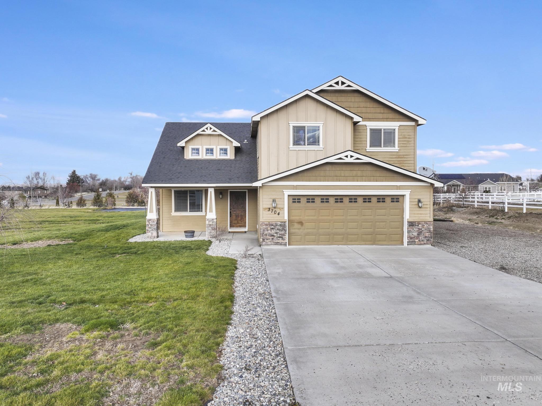 3704 E 3770 N, Kimberly, Idaho 83341, 3 Bedrooms, 2.5 Bathrooms, Residential For Sale, Price $475,000, 98971192
