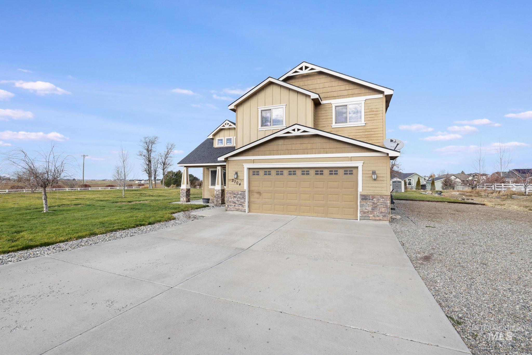 3704 E 3770 N, Kimberly, Idaho 83341, 3 Bedrooms, 2.5 Bathrooms, Residential For Sale, Price $475,000, 98971192