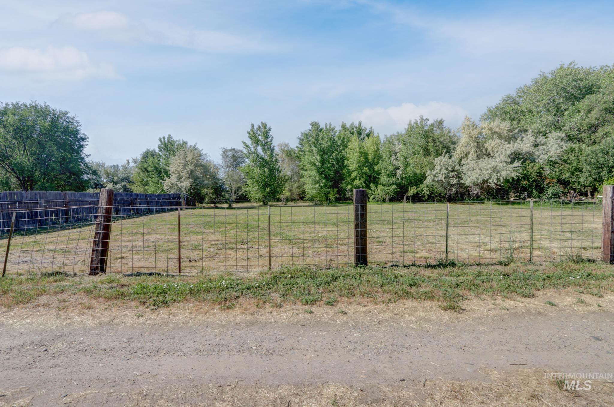 12230 Highway 95, Payette, Idaho 83661, 3 Bedrooms, 2 Bathrooms, Residential For Sale, Price $245,000, 98971197