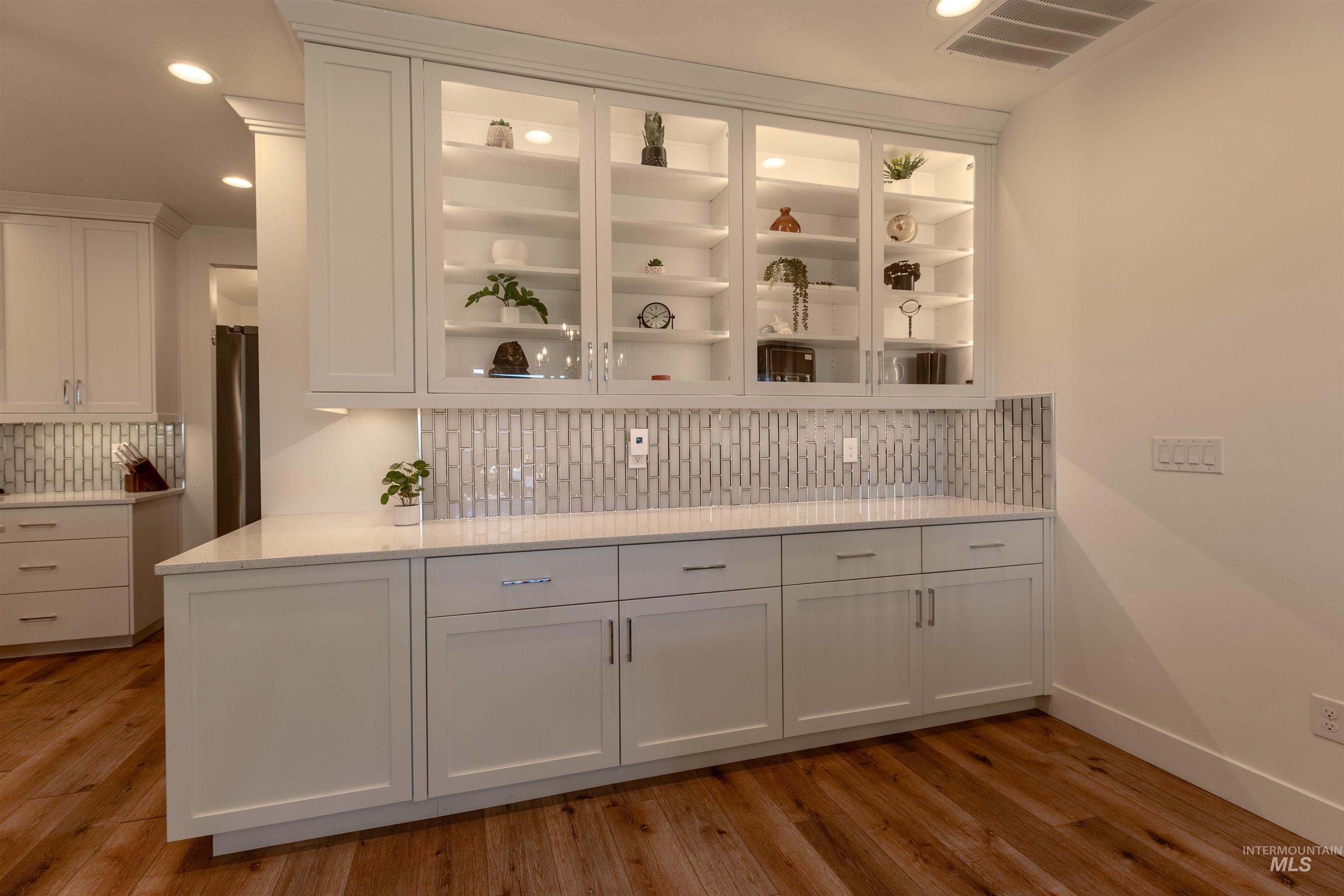 5826 S Cubola Way, Meridian, Idaho 83642, 3 Bedrooms, 2.5 Bathrooms, Residential For Sale, Price $799,900, 98971202