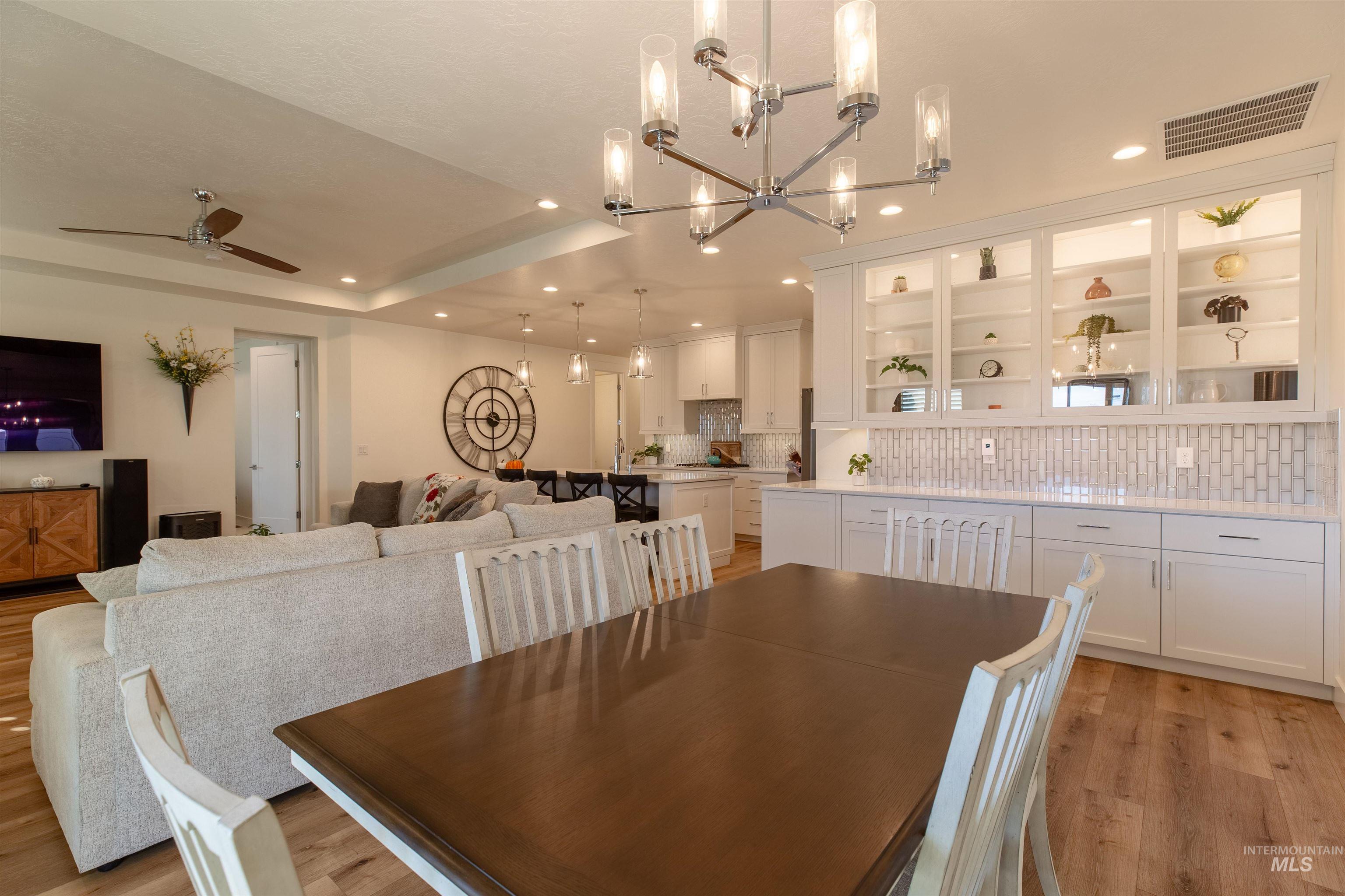 5826 S Cubola Way, Meridian, Idaho 83642, 3 Bedrooms, 2.5 Bathrooms, Residential For Sale, Price $799,900, 98971202