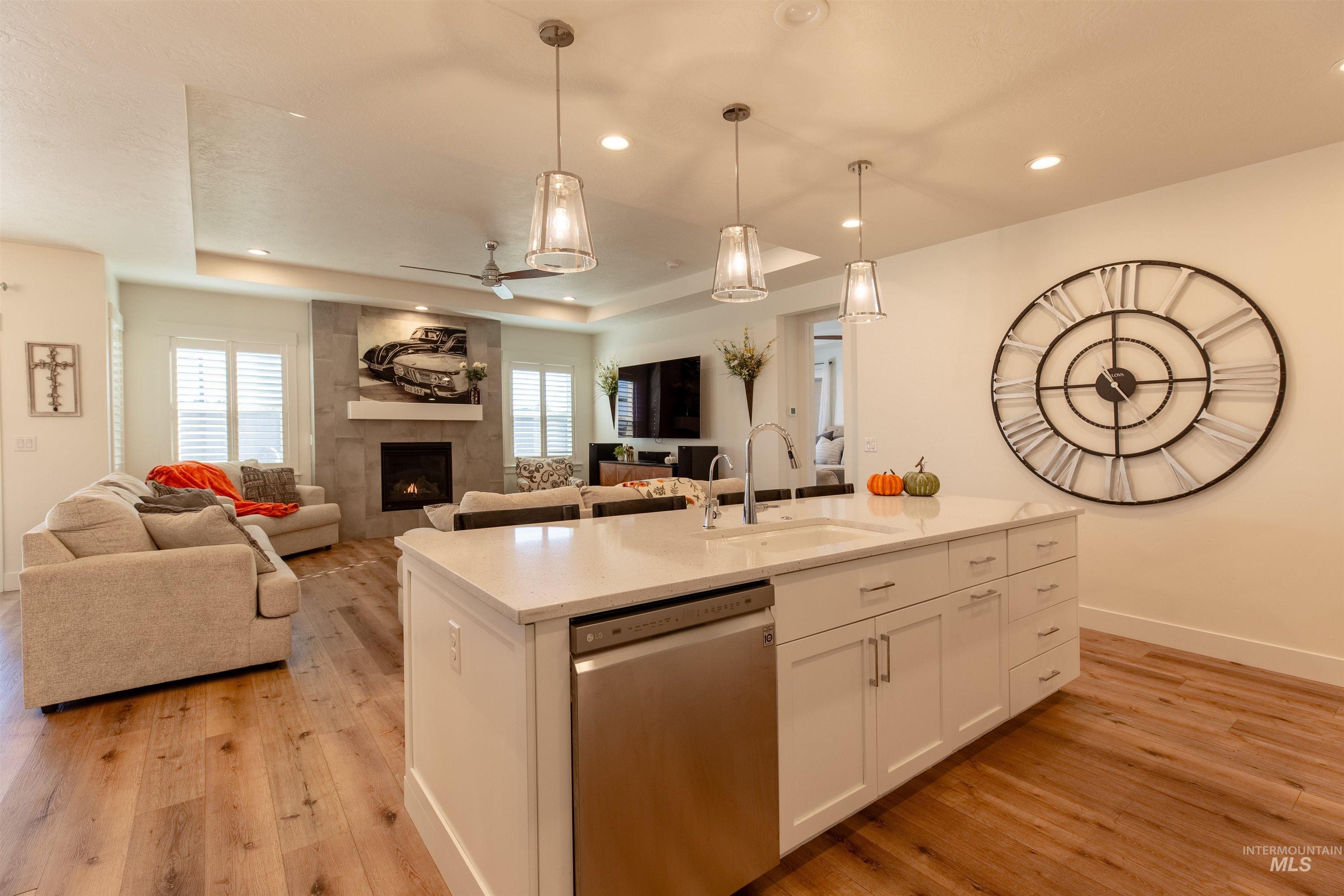 5826 S Cubola Way, Meridian, Idaho 83642, 3 Bedrooms, 2.5 Bathrooms, Residential For Sale, Price $799,900, 98971202