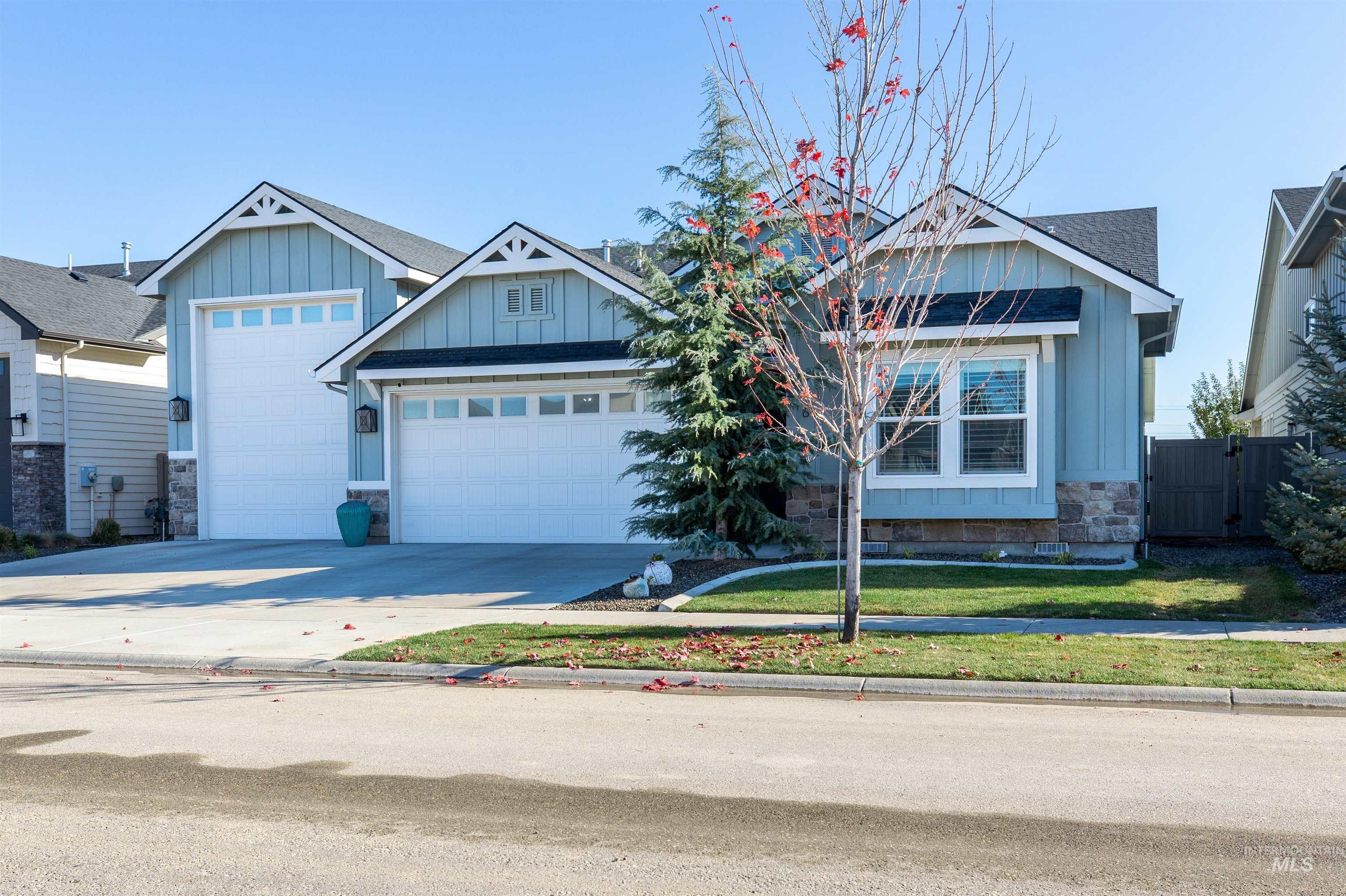 5826 S Cubola Way, Meridian, Idaho 83642, 3 Bedrooms, 2.5 Bathrooms, Residential For Sale, Price $799,900, 98971202