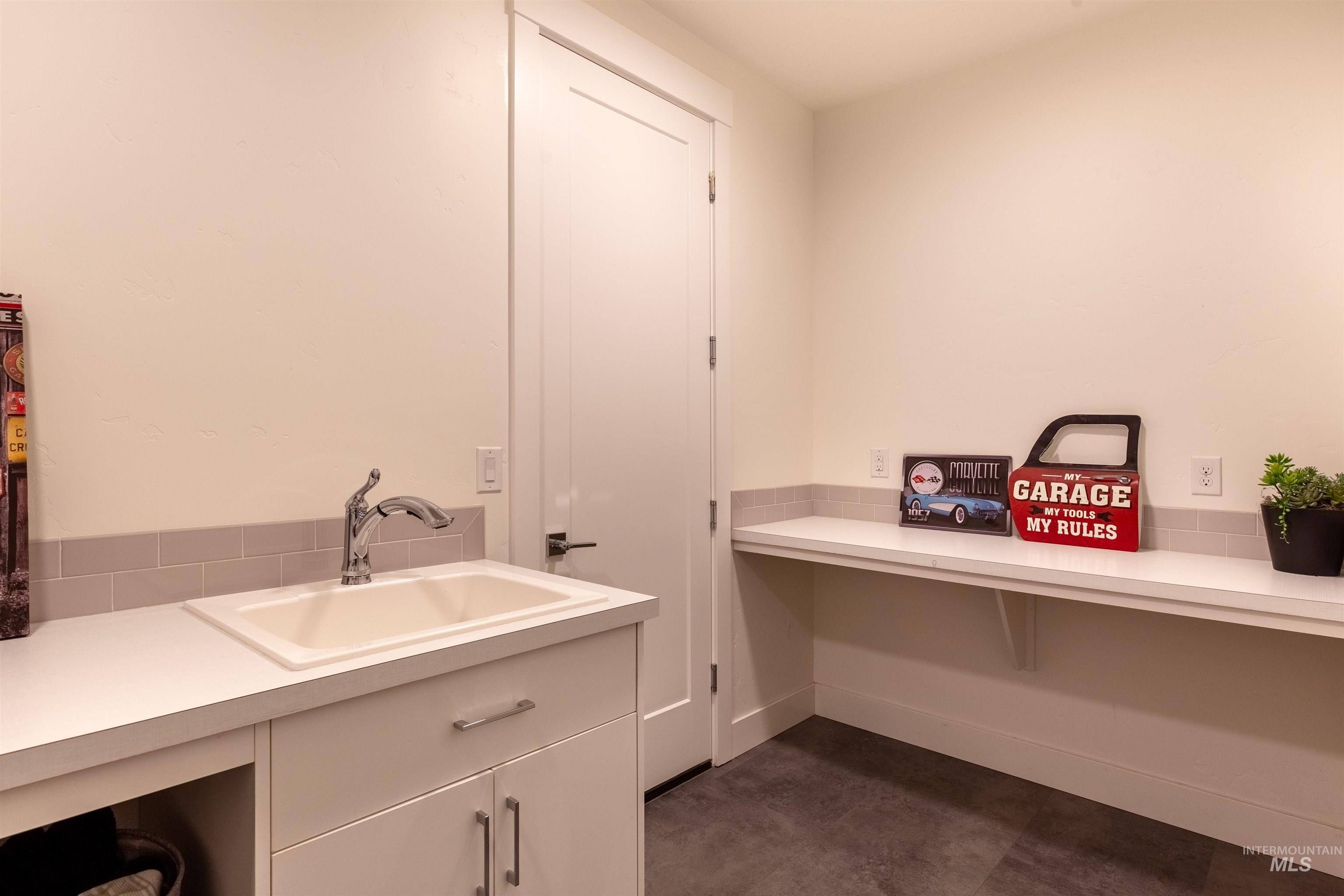 5826 S Cubola Way, Meridian, Idaho 83642, 3 Bedrooms, 2.5 Bathrooms, Residential For Sale, Price $799,900, 98971202