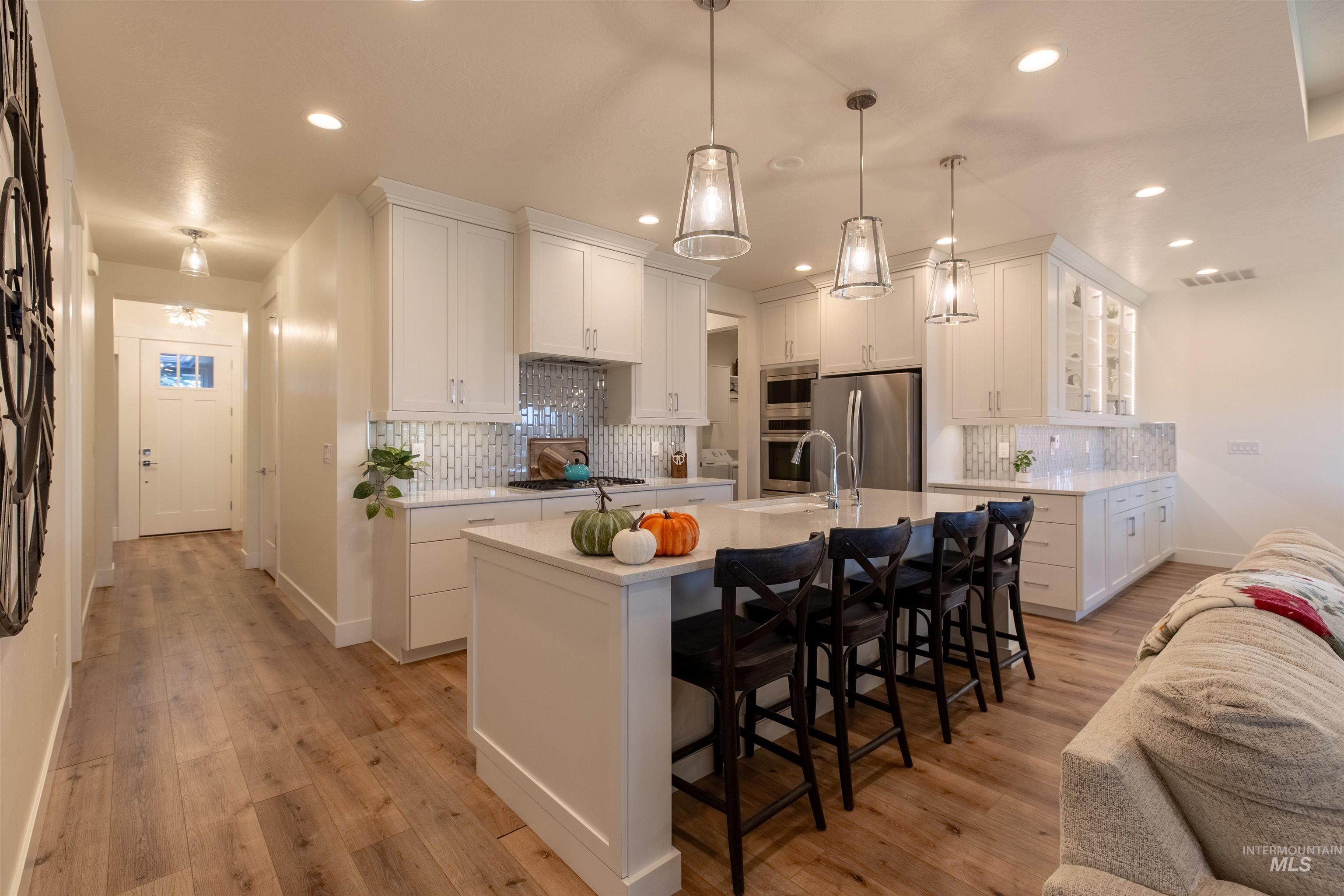 5826 S Cubola Way, Meridian, Idaho 83642, 3 Bedrooms, 2.5 Bathrooms, Residential For Sale, Price $799,900, 98971202