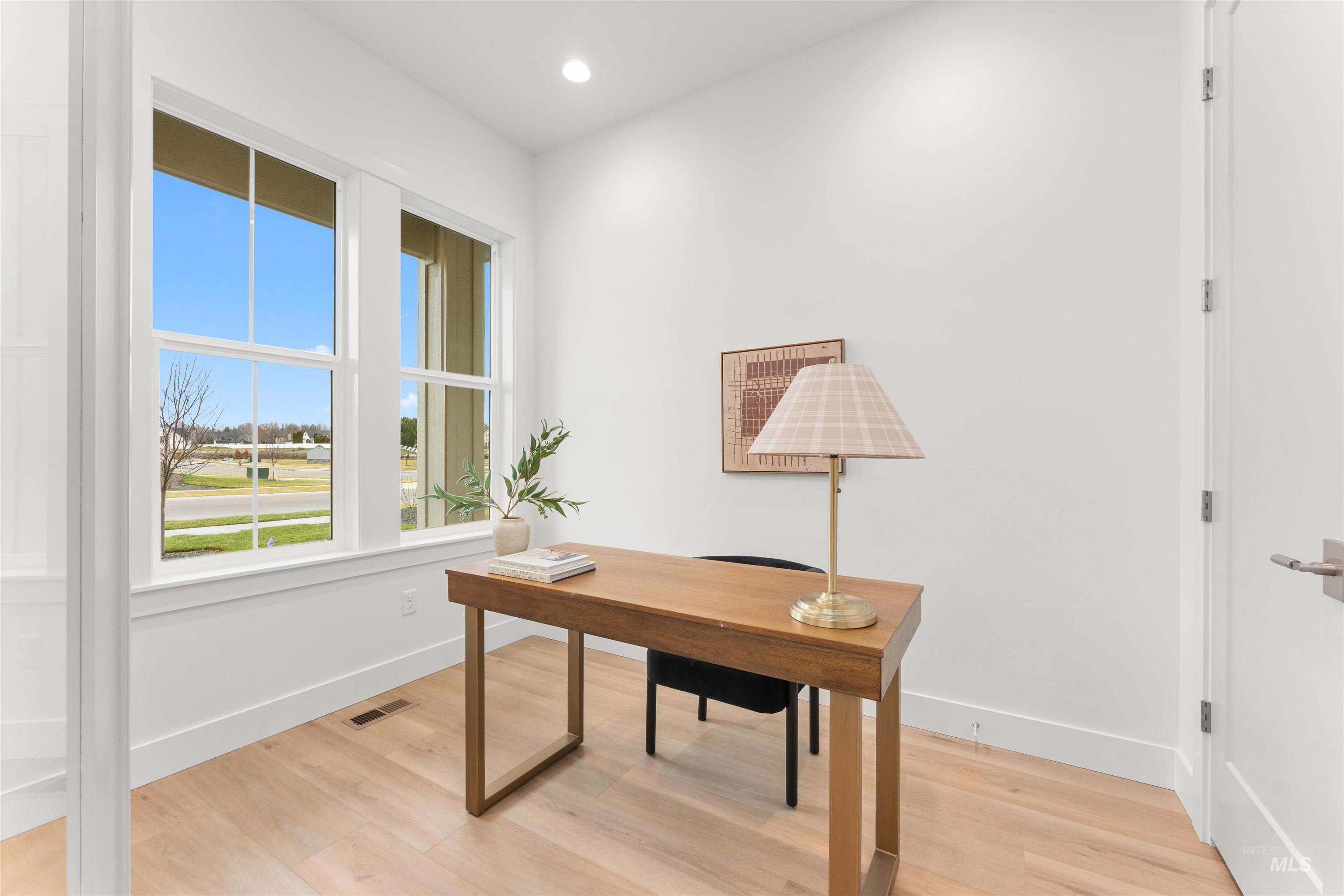 3319 W Tahoe View, Eagle, Idaho 83616, 3 Bedrooms, 3.5 Bathrooms, Residential For Sale, Price $1,275,000, 98971204