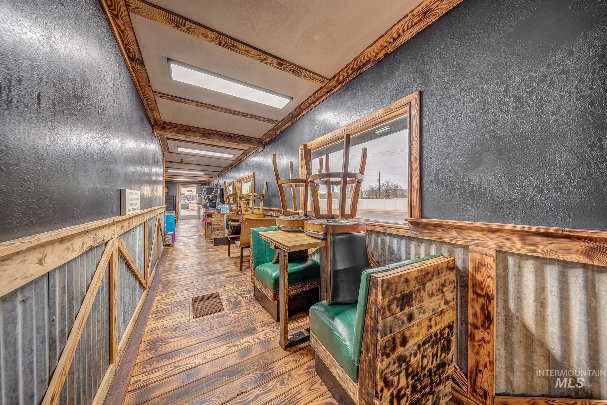 797 N Oregon St, Ontario, Oregon 97914, Business/Commercial For Sale, Price $335,000,MLS 98971209