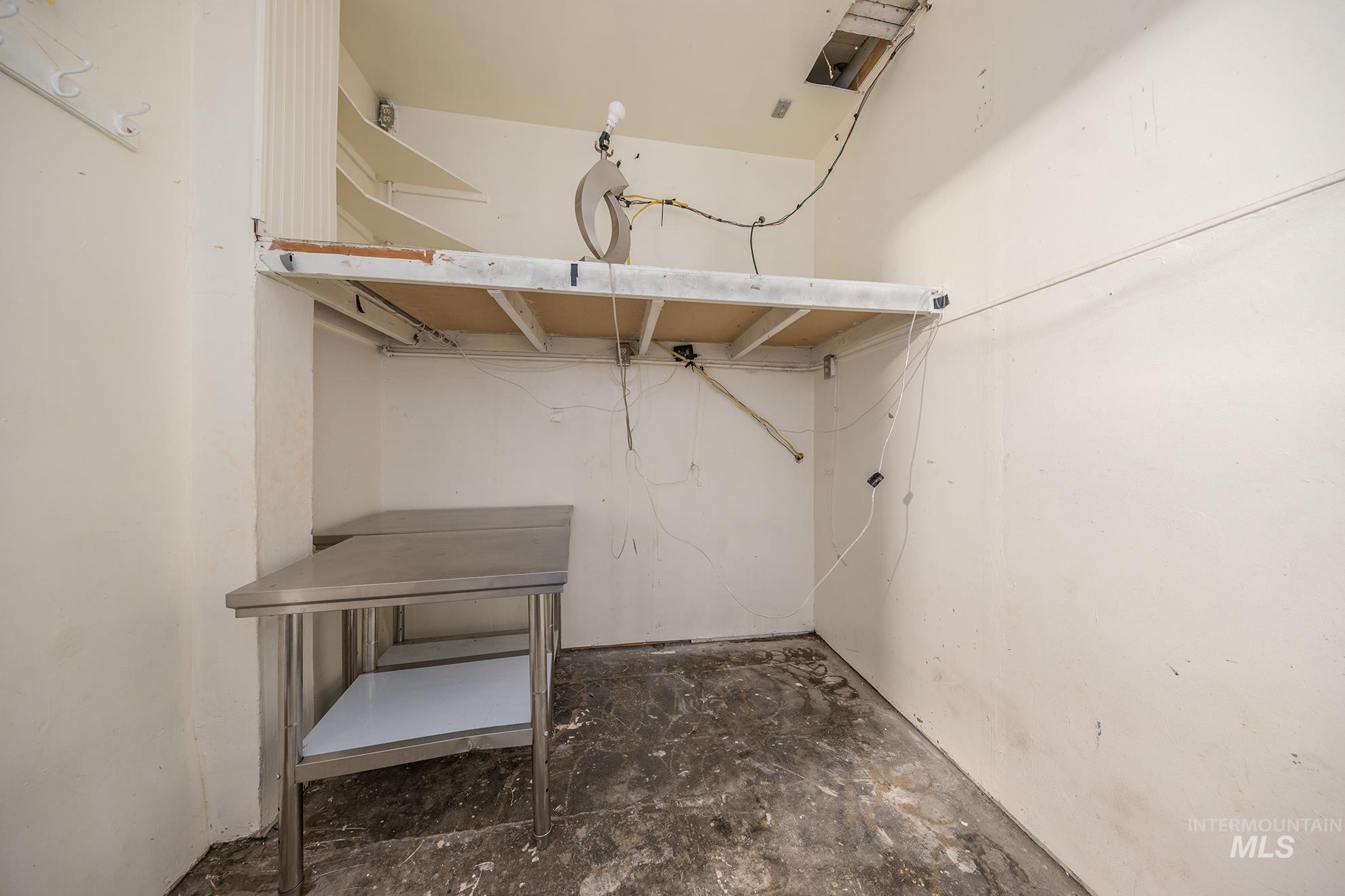 797 N Oregon St, Ontario, Oregon 97914, Business/Commercial For Sale, Price $335,000,MLS 98971209