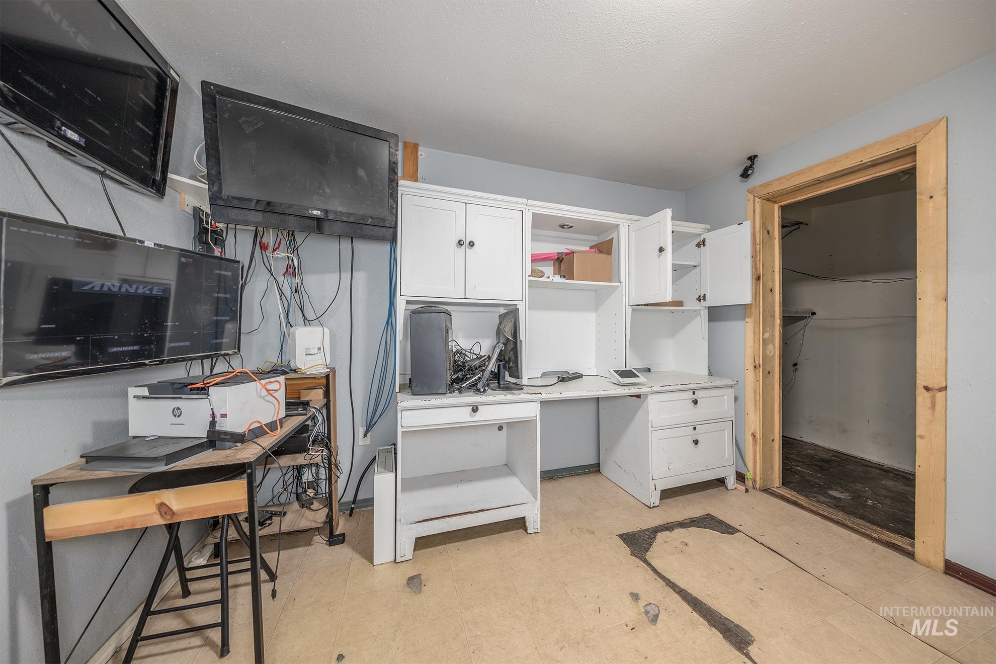 797 N Oregon St, Ontario, Oregon 97914, Business/Commercial For Sale, Price $335,000,MLS 98971209