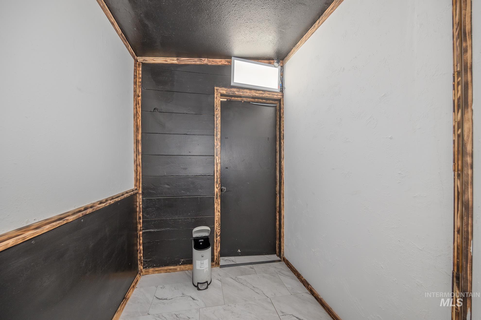 797 N Oregon St, Ontario, Oregon 97914, Business/Commercial For Sale, Price $335,000,MLS 98971209