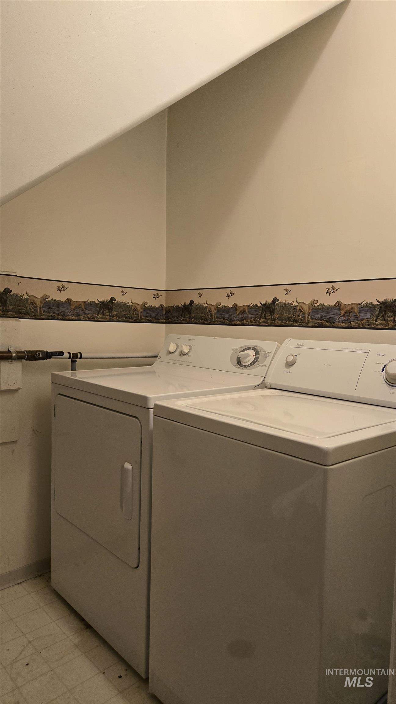 24 Shady Lane, Garden Valley, Idaho 83622, 3 Bedrooms, 2 Bathrooms, Residential For Sale, Price $425,000, 98971212