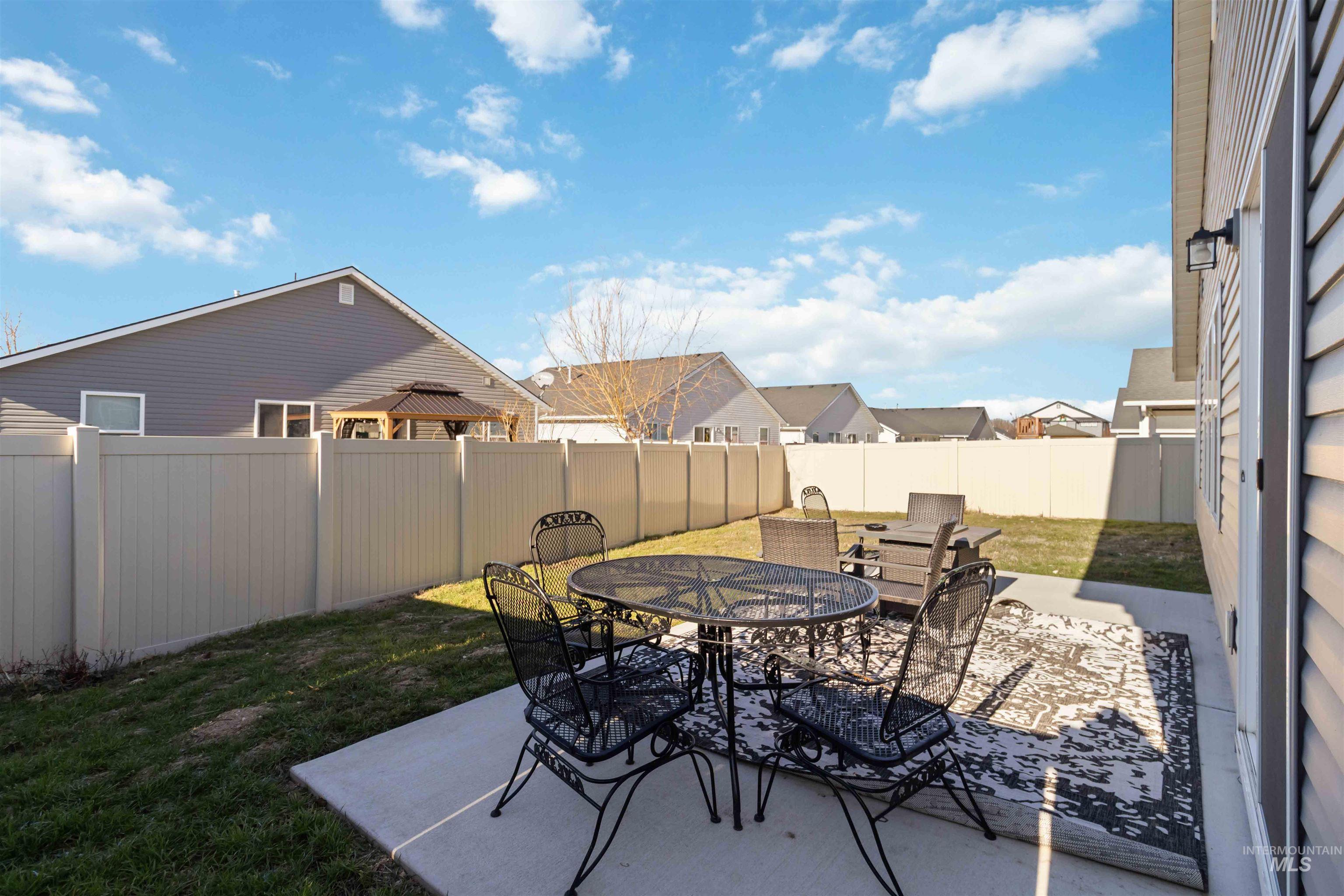 16707 Hopper Avenue, Caldwell, Idaho 83607, 3 Bedrooms, 2 Bathrooms, Residential For Sale, Price $389,900, 98971214