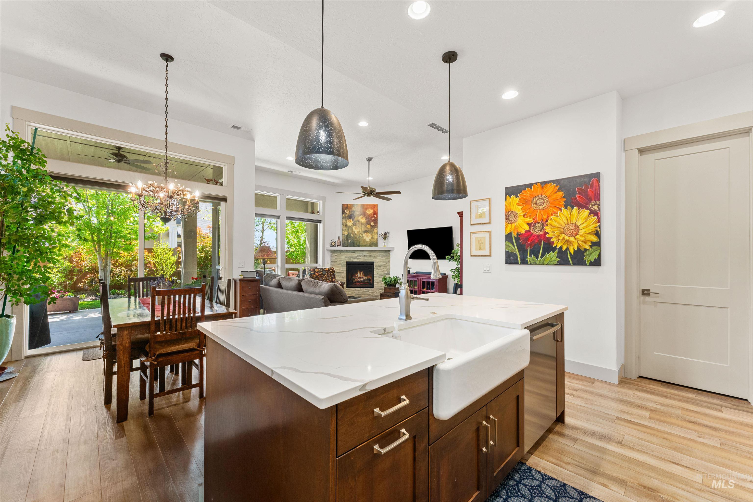 10447 W Bell Fountain Ct, Star, Idaho 83669, 3 Bedrooms, 2.5 Bathrooms, Residential For Sale, Price $684,990, 98971220