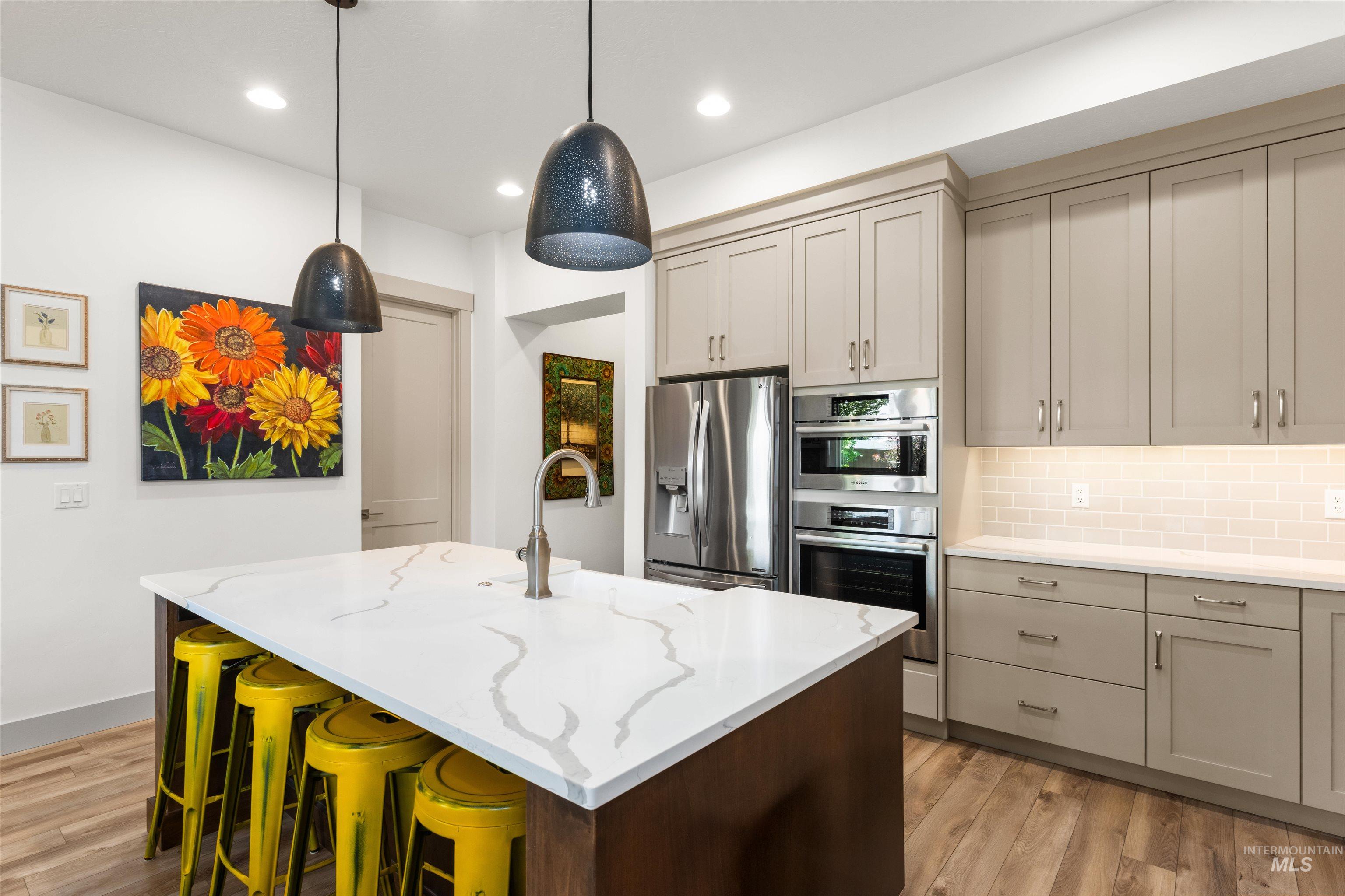 10447 W Bell Fountain Ct, Star, Idaho 83669, 3 Bedrooms, 2.5 Bathrooms, Residential For Sale, Price $684,990, 98971220