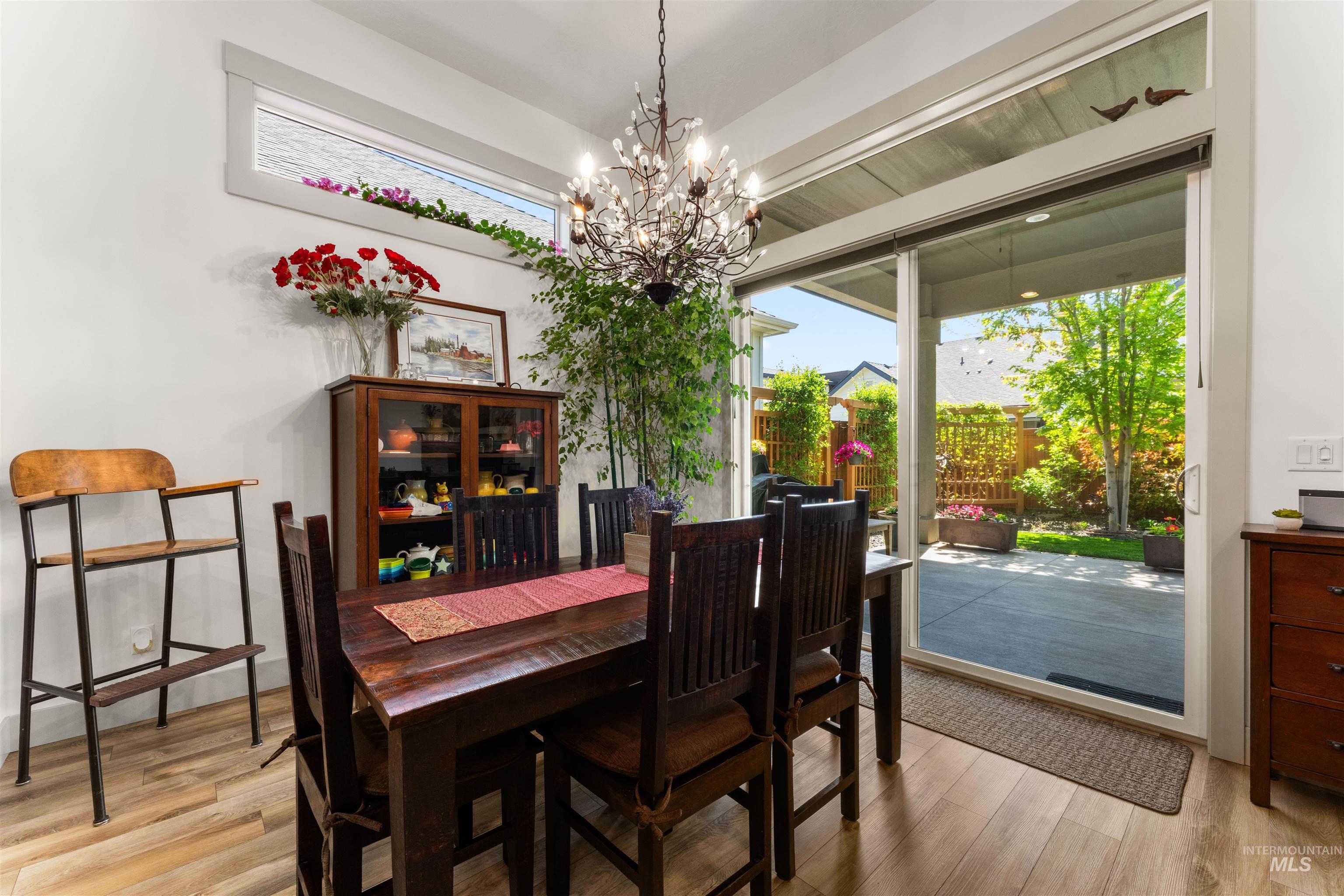 10447 W Bell Fountain Ct, Star, Idaho 83669, 3 Bedrooms, 2.5 Bathrooms, Residential For Sale, Price $684,990, 98971220